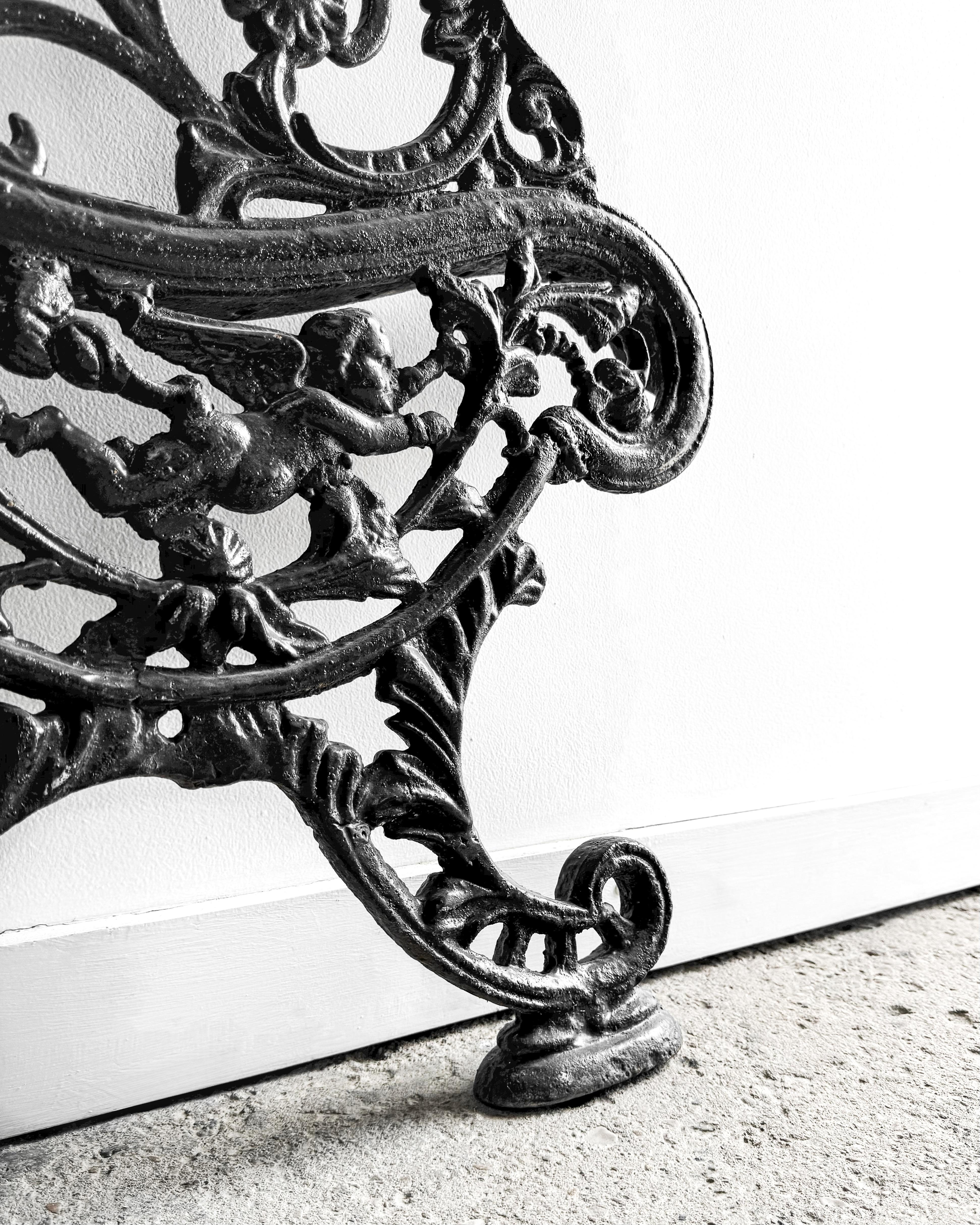 (Pair) Antique Cast Iron Victorian Garden Bench Ends For Sale 7