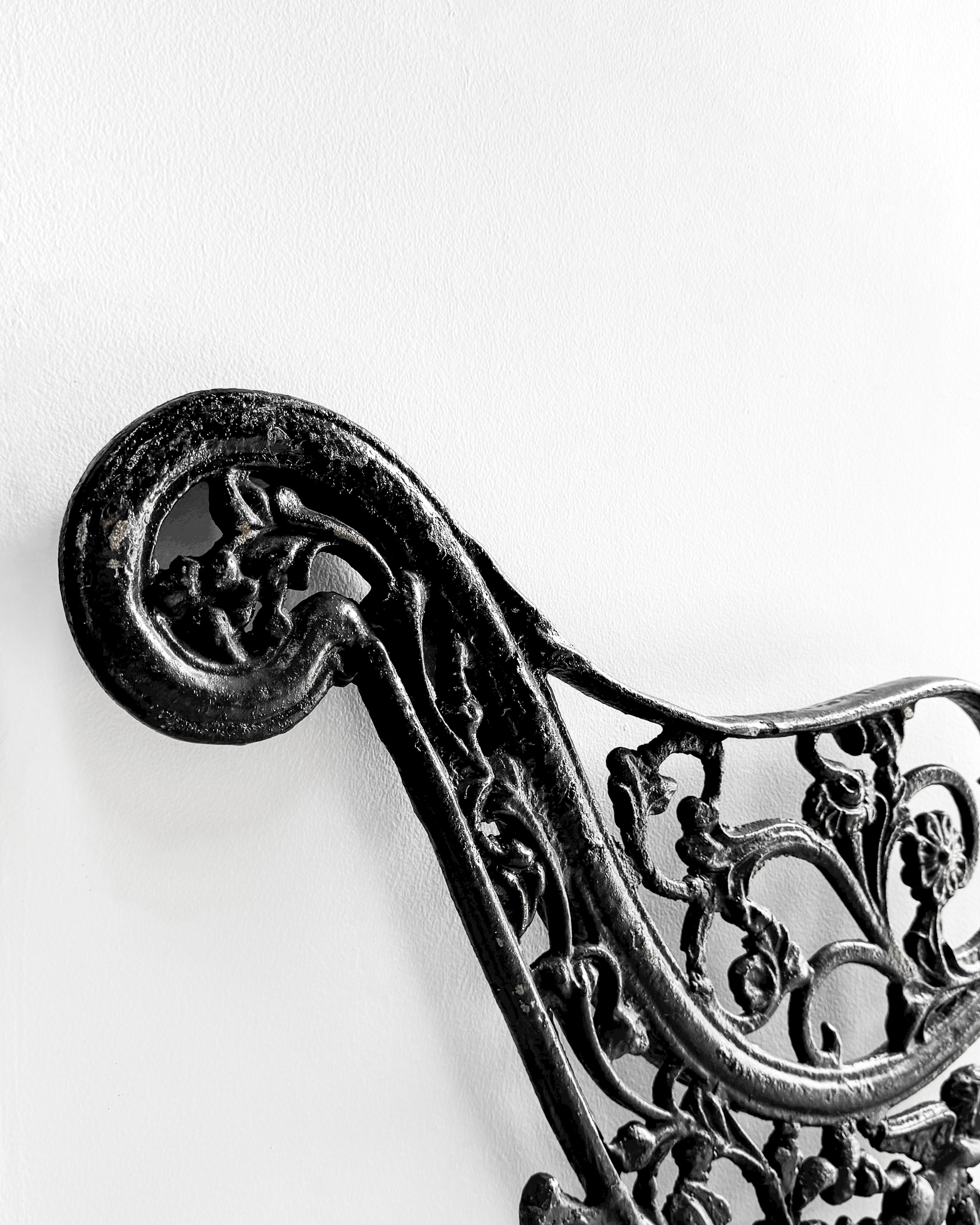 (Pair) Antique Cast Iron Victorian Garden Bench Ends For Sale 3