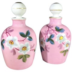 Paire de flacons de parfum anciens en porcelaine fleuri Haviland de Limoges de Charles Fields