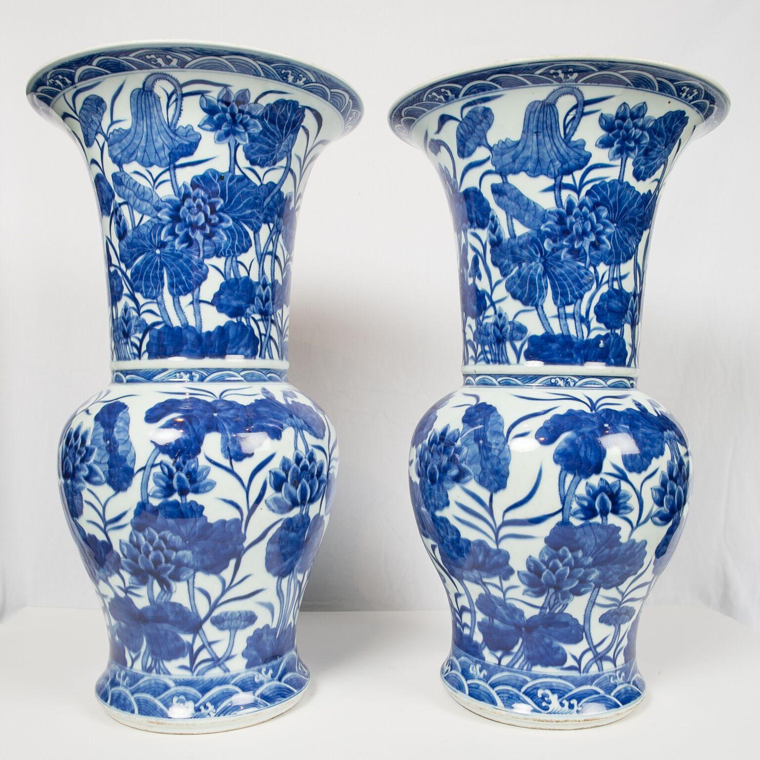 Pair of Antique Chinese Blue and White Porcelain Vases Qing Dynasty 19th Century 5