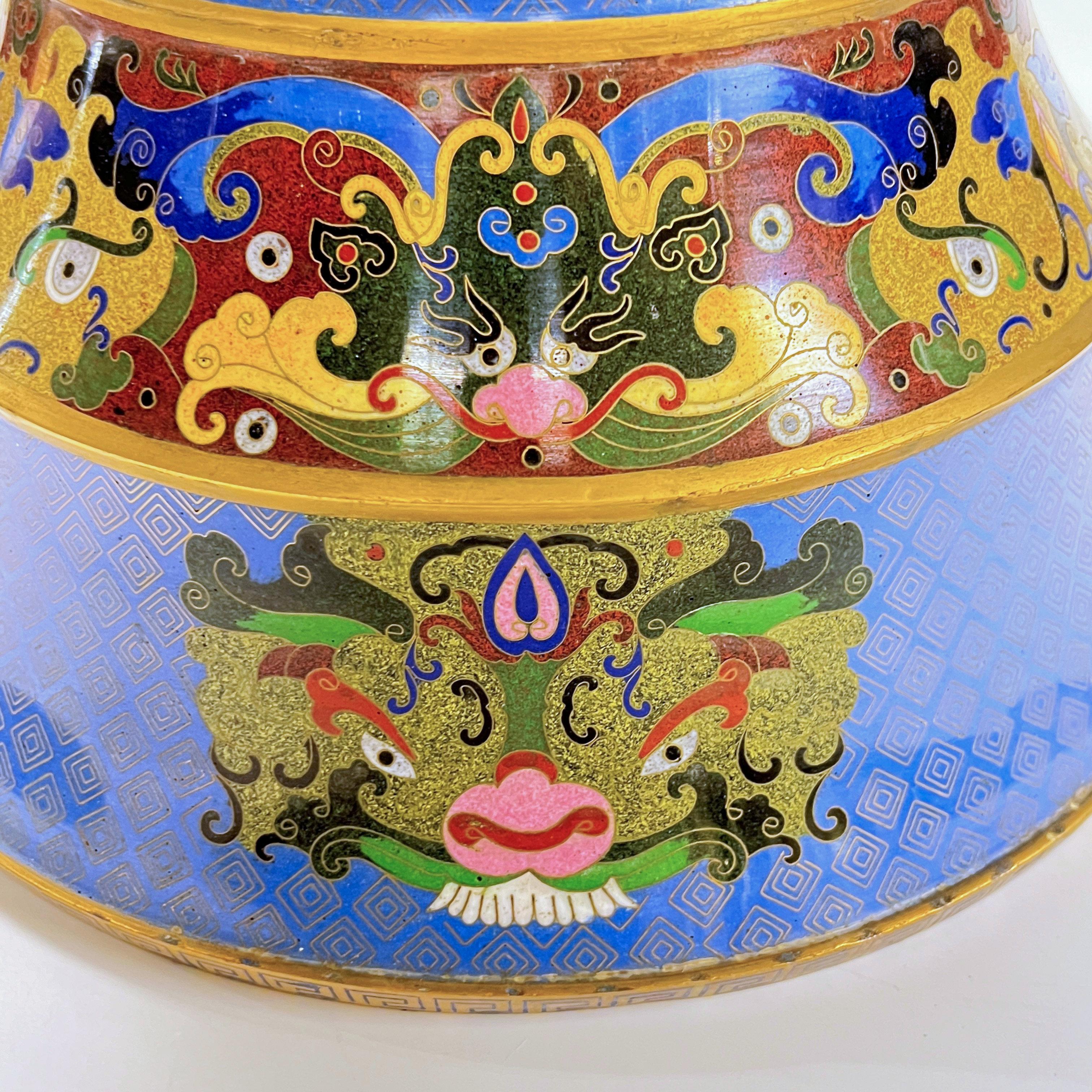 Paar antike chinesische Cloisonné-Vasen  im Angebot 5