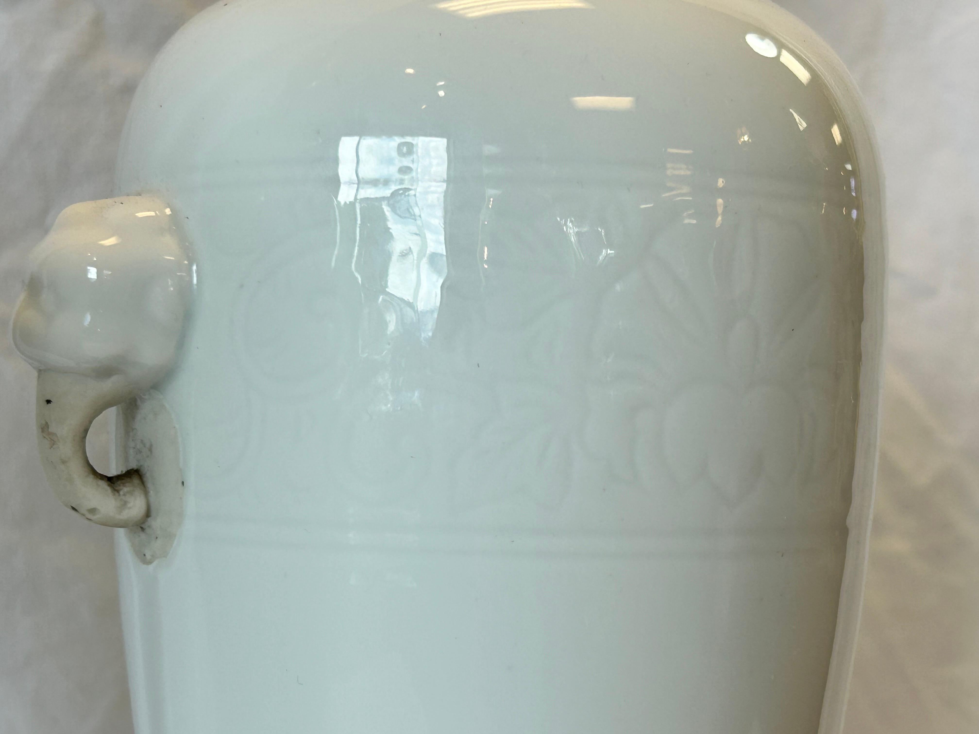 Pair Antique Chinese Dehua Table Lamps in White Blanc de Chine Style Black Bases For Sale 5