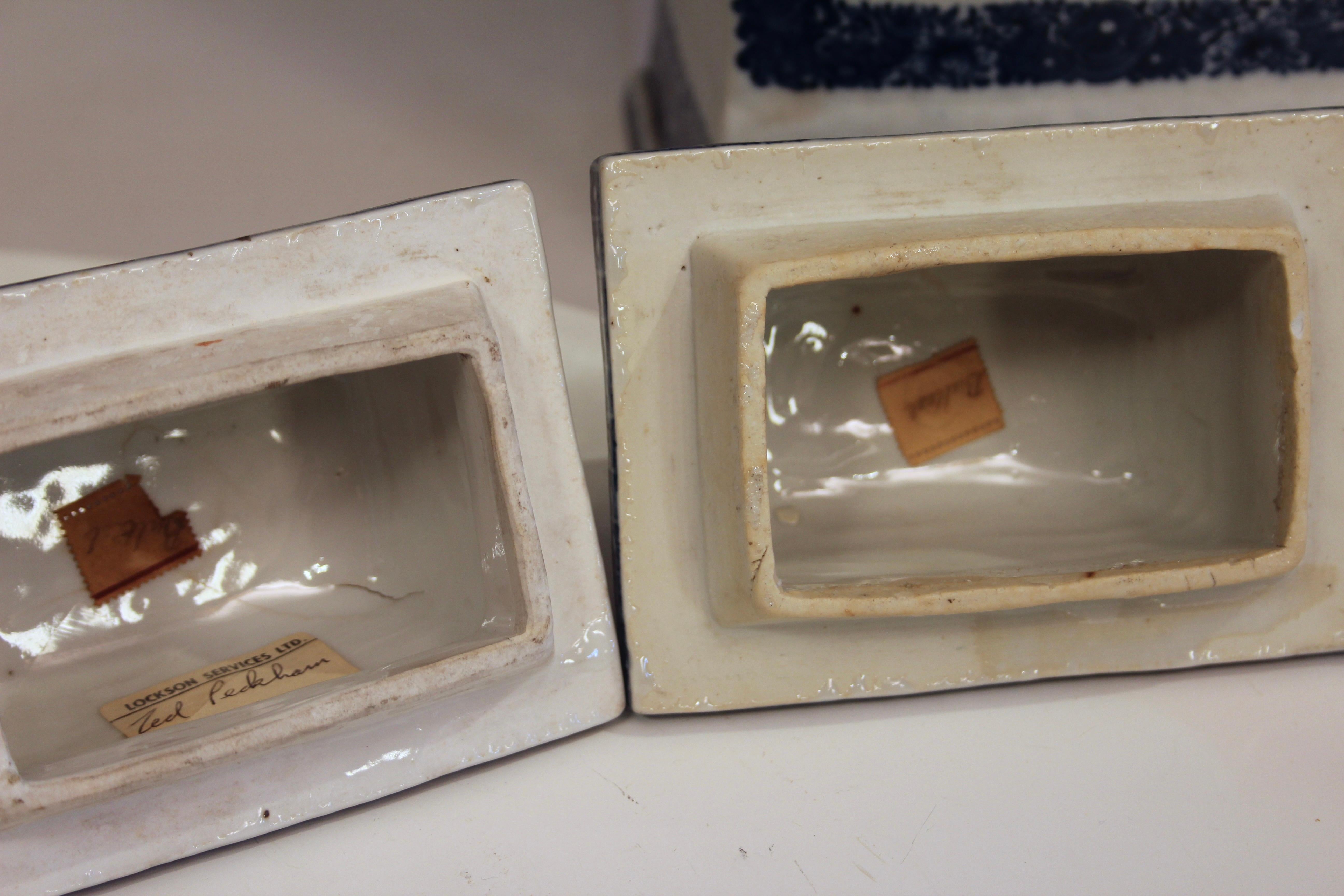 Pair Antique Chinese Export 18th Century Porcelain Vases Urns Blue & White 22