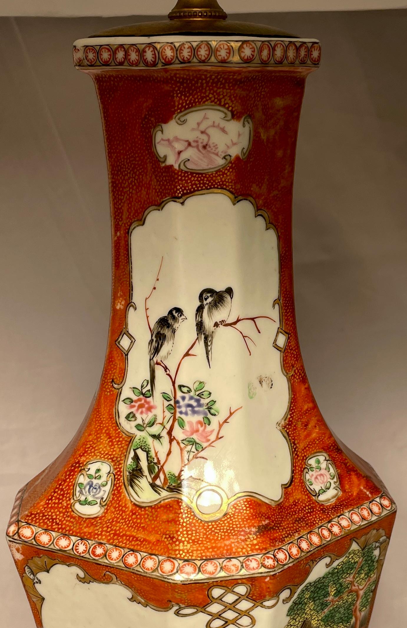 Paire d'urnes anciennes d'exportation chinoise en porcelaine couleur rouille transformées en lampes Bon état - En vente à New Orleans, LA
