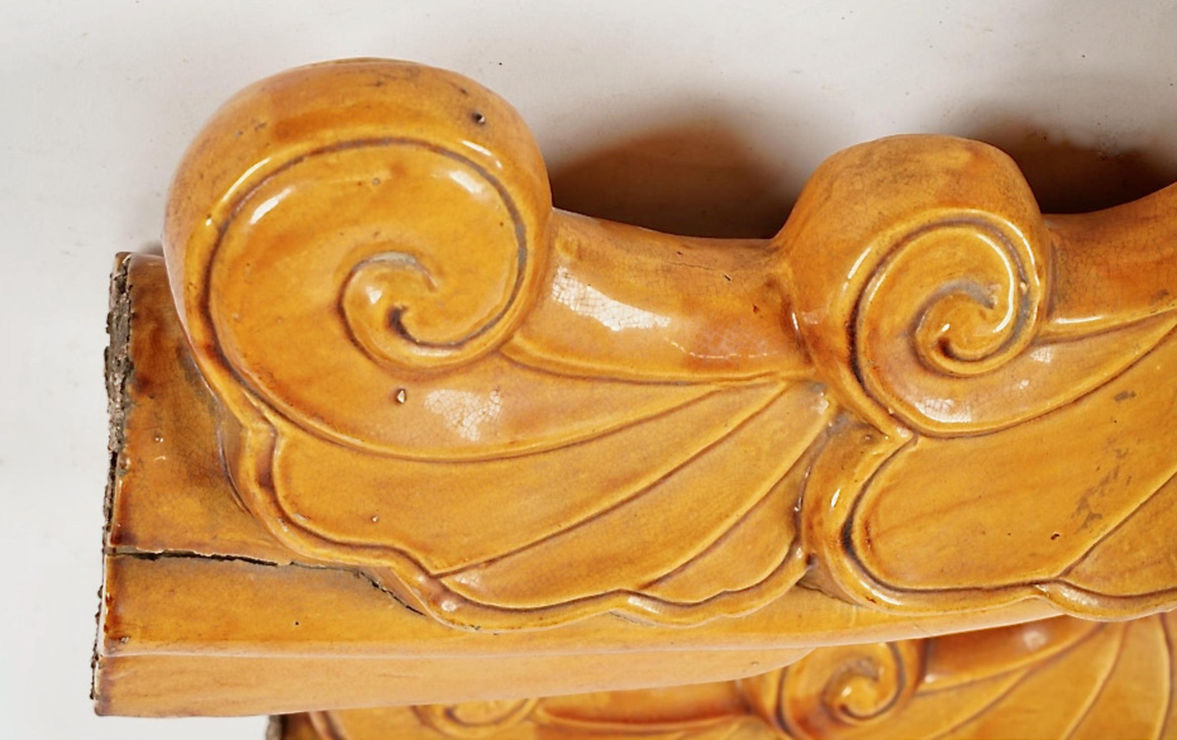 Paire de tuiles anciennes chinoises ou thaïlandaises en vente 4