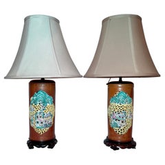Coppia di antiche lanterne di porcellana cinese trasformate in lampade, circa 1890-1900