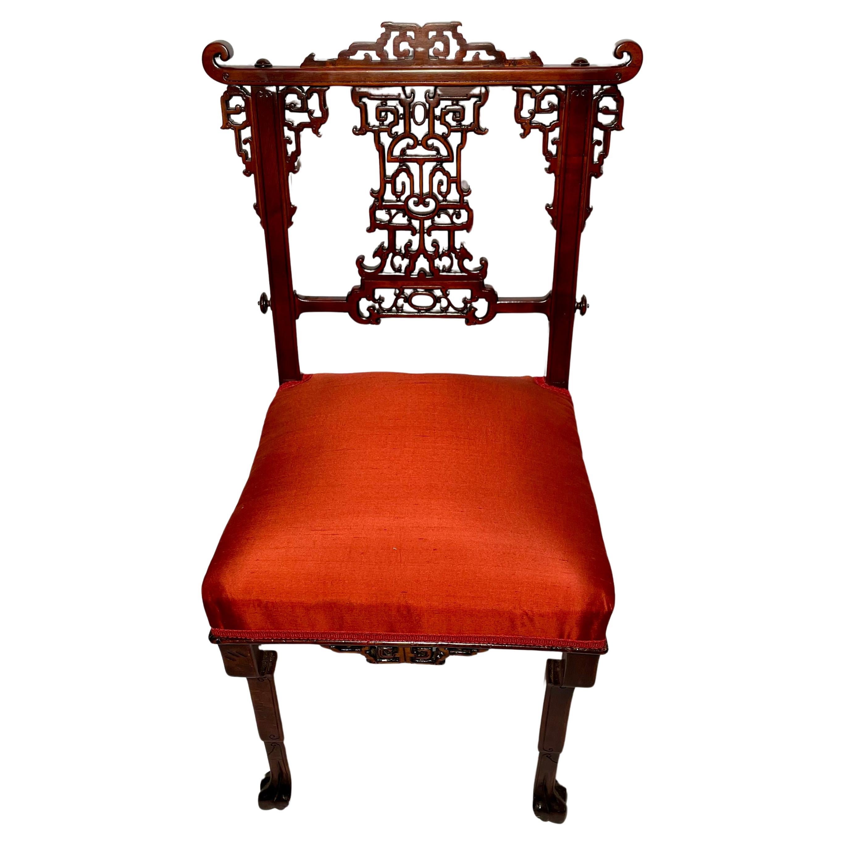 Paire de chaises d'appoint anciennes Chinoiserie, vers 1890. Bon état - En vente à New Orleans, LA