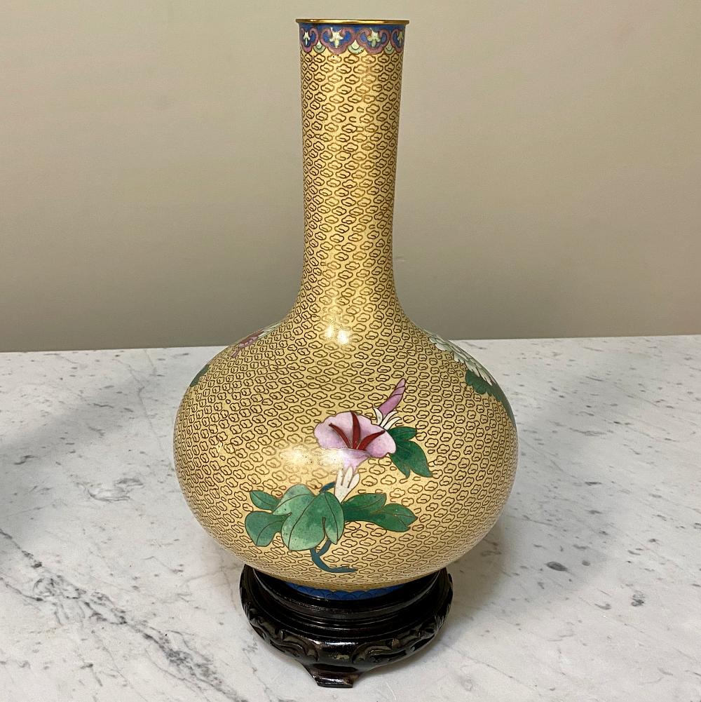Pair of Antique Cloisonné Vases In Good Condition In Dallas, TX