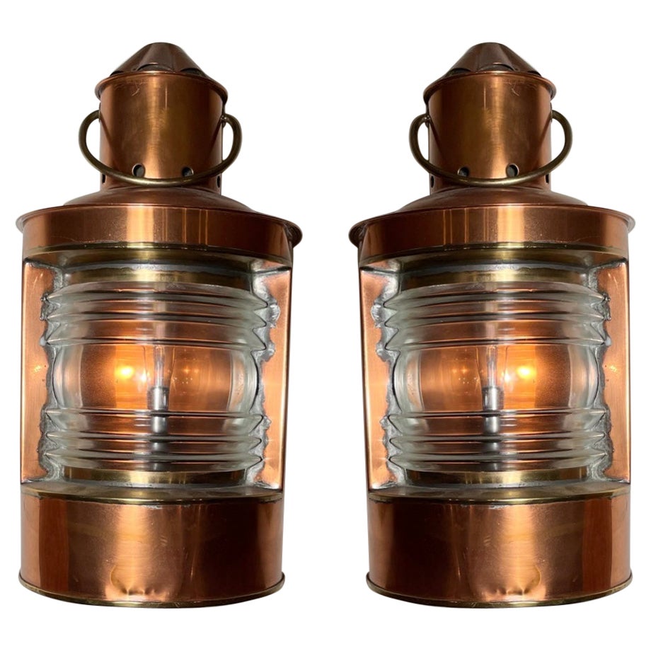 Coppia di lampade da nave in rame antico realizzate in Danimarca
