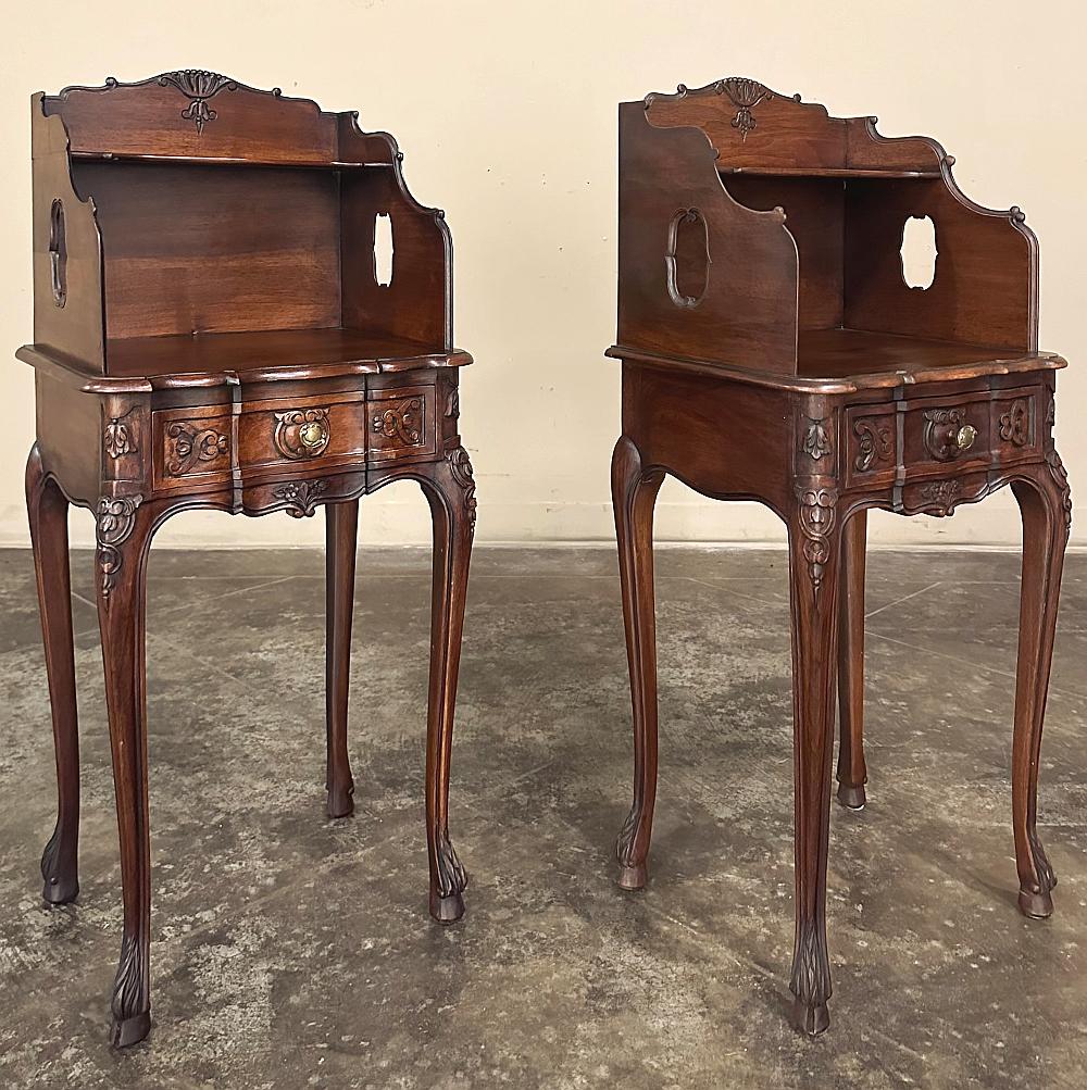20th Century Pair Antique Country French Louis XV Walnut Nightstands ~ Side Tables For Sale