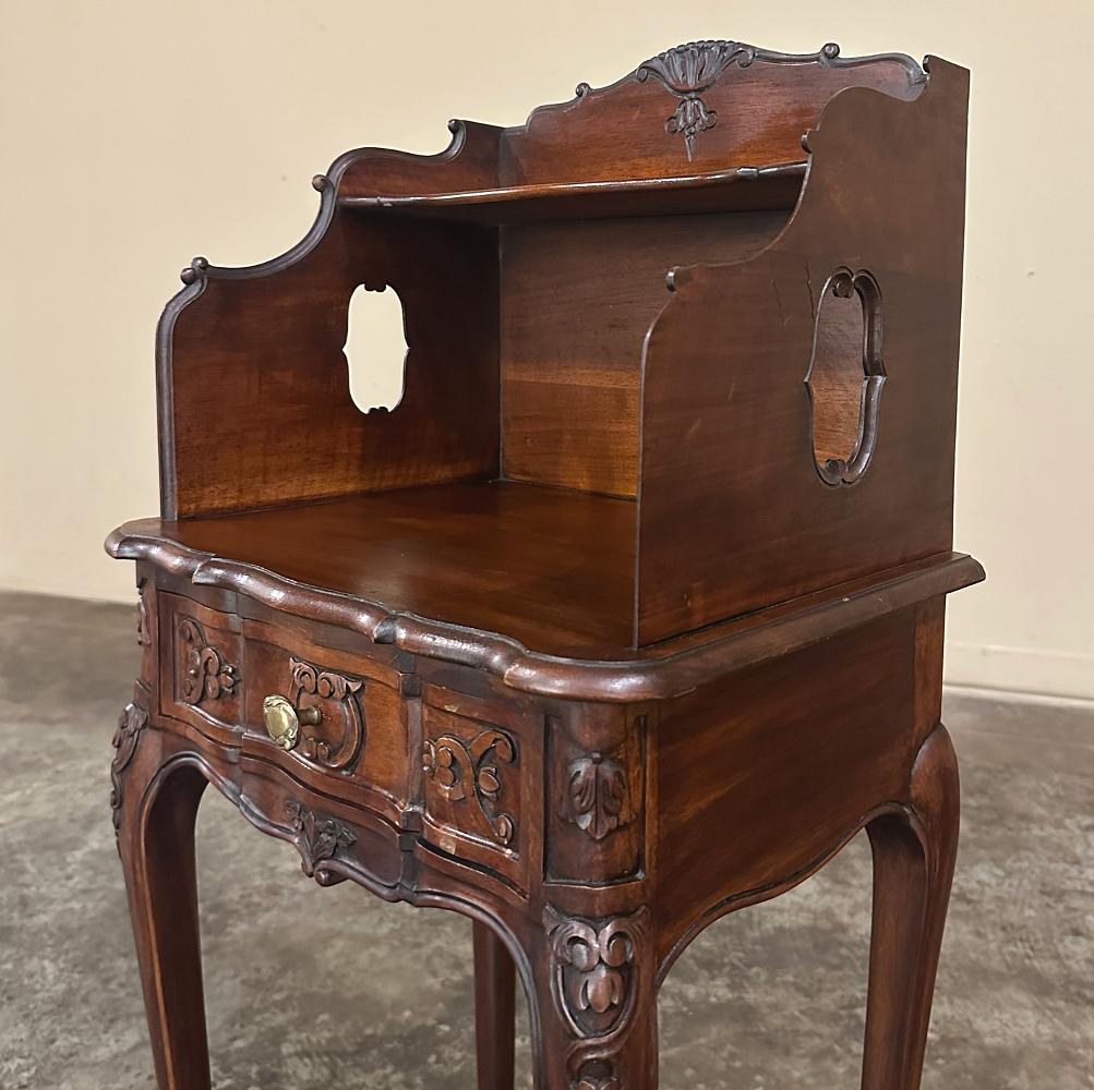 Pair Antique Country French Louis XV Walnut Nightstands ~ Side Tables For Sale 3