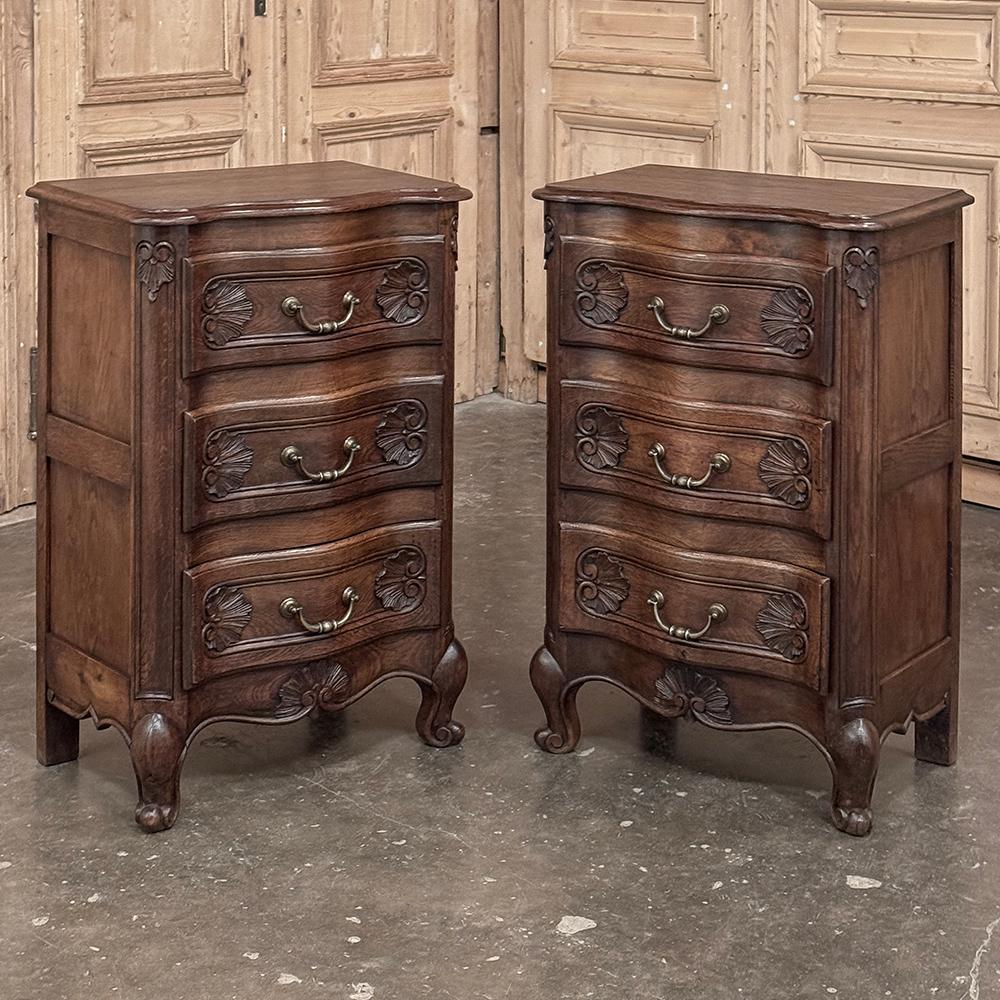 Par de Mesillas de Noche Antique Country French ~ Petite Commodes Francés en venta