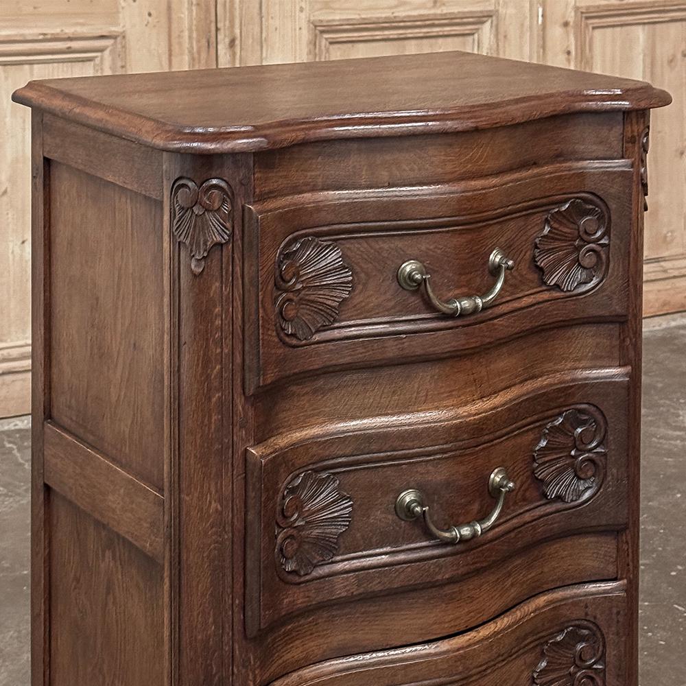 Par de Mesillas de Noche Antique Country French ~ Petite Commodes en Bueno estado para la venta en Dallas, TX