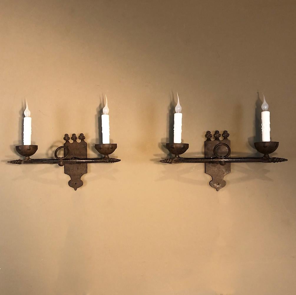 Pair of Antique Country French Wrought Iron Wall Sconces In Good Condition In Dallas, TX