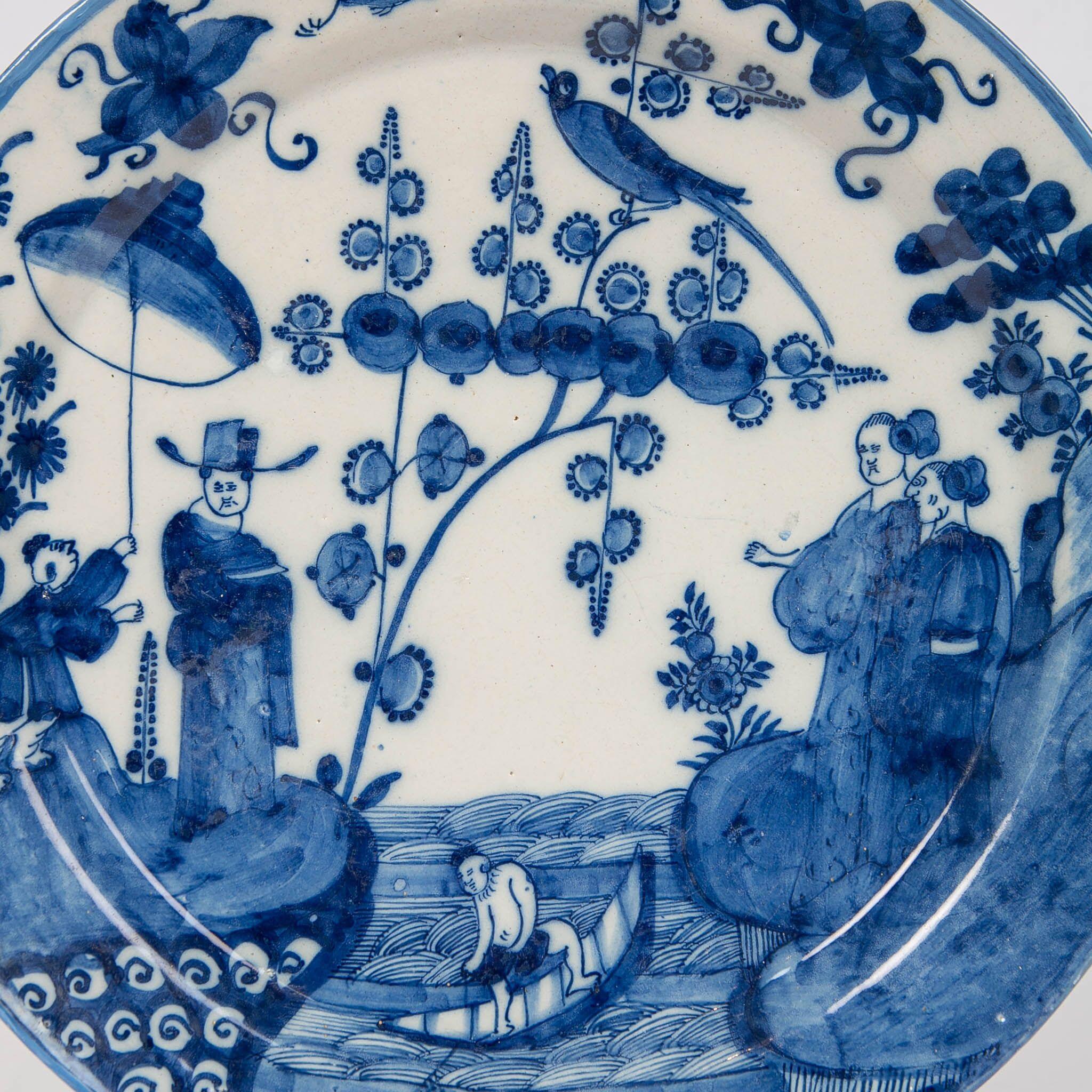 Pair of Antique Delft Chargers with Chinoiserie Scene, Netherlands circa 1693 In Excellent Condition In Katonah, NY