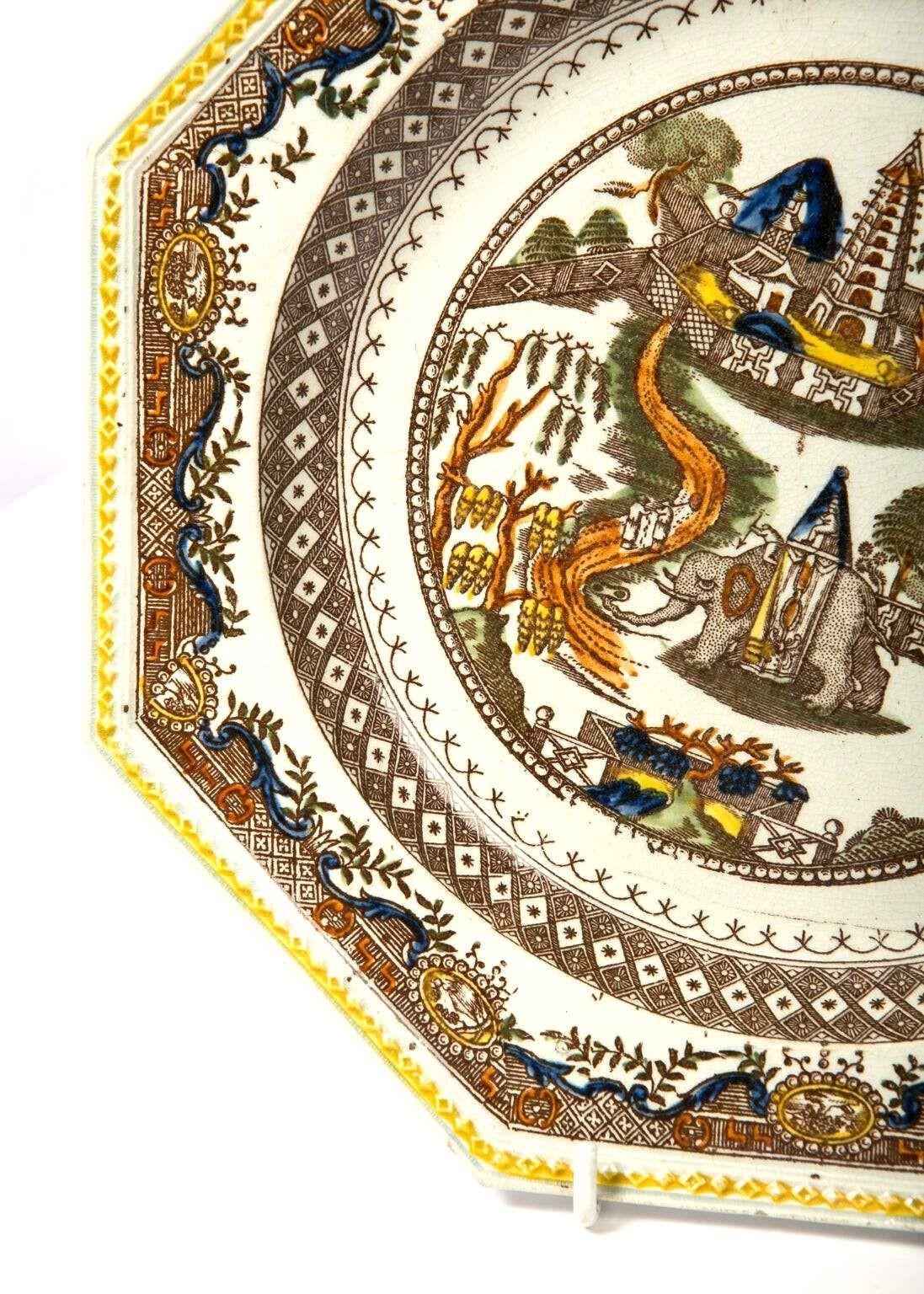 Pareja Wedgwood & Co. antigua Platos en diseño 