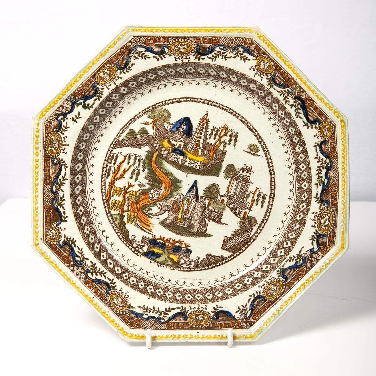 Pareja Wedgwood & Co. antigua Platos en diseño 