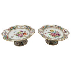 Coppia di vaschette da dessert in porcellana Dresden Porcelain traforata, antica