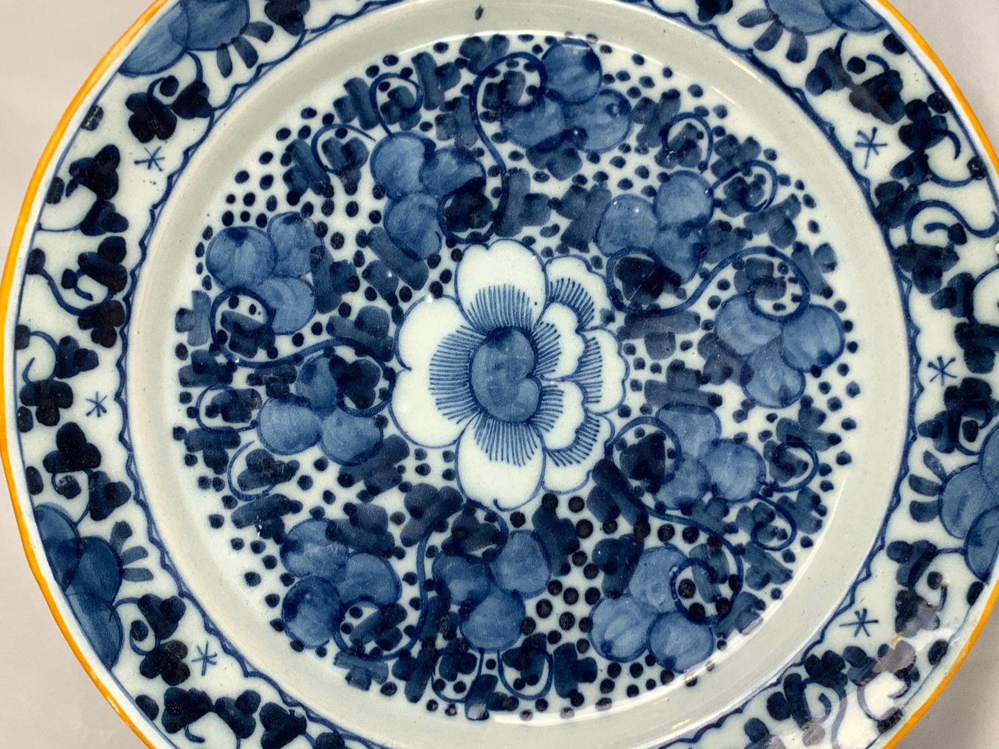 Pair Antique Delft Blue and White Charger Plates Netherlands Circa 1780 In Excellent Condition For Sale In Katonah, NY