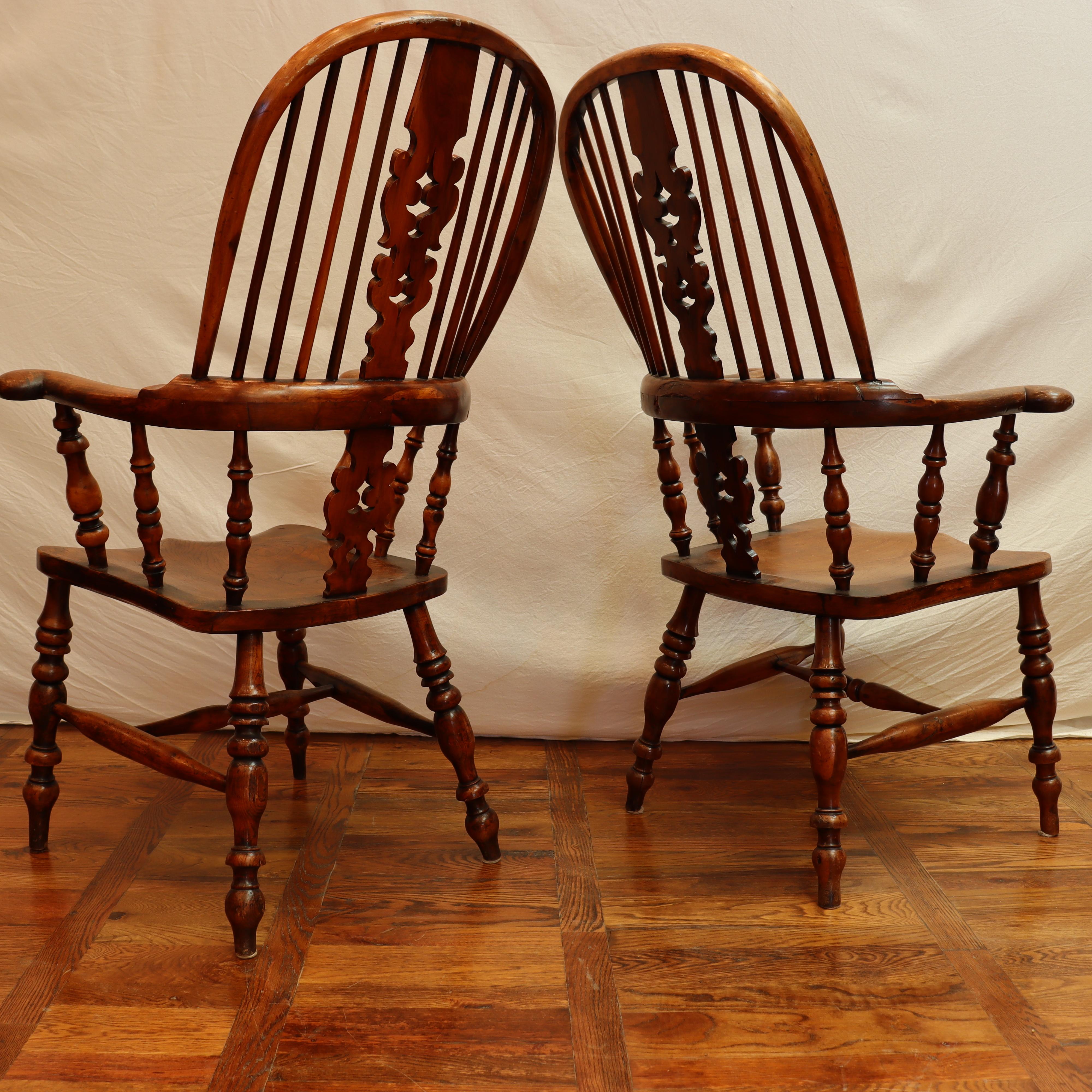 18th Century Pair Antique Early 18th C Yew Wood & Elm English Fiddleback Windsor Armchairs For Sale