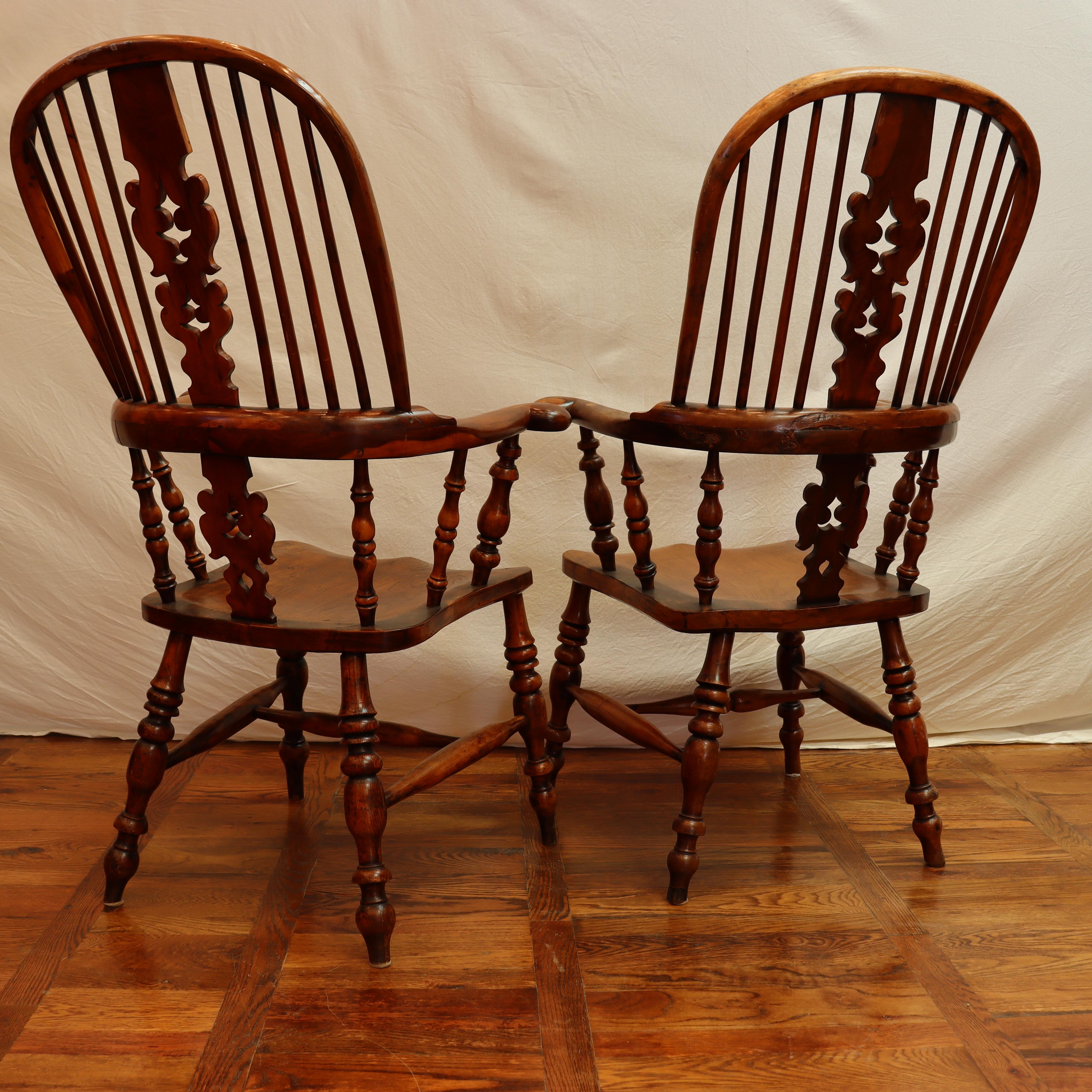 Pair Antique Early 18th C Yew Wood & Elm English Fiddleback Windsor Armchairs For Sale 1
