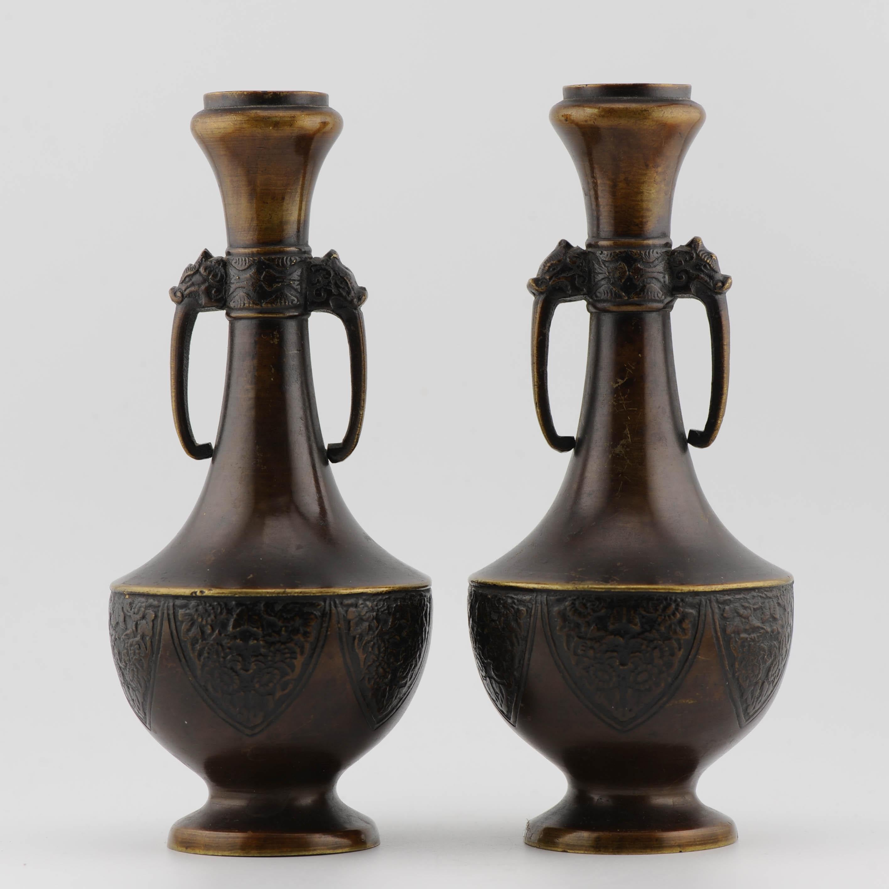 Pair Antique Edo/Meiji 19th c Vases Bronze Japanese Heavy elephant ears For Sale 5
