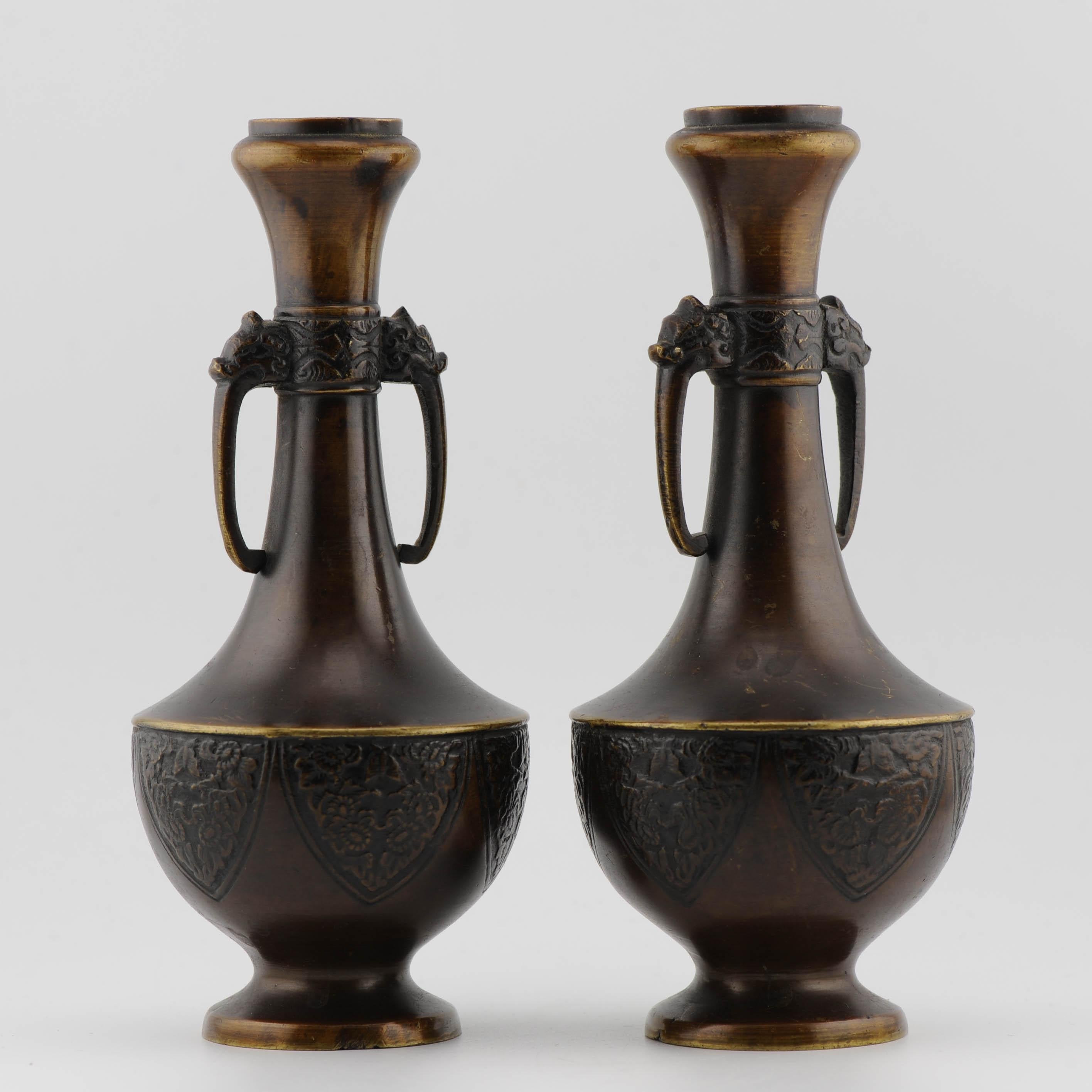 Pair Antique Edo/Meiji 19th c Vases Bronze Japanese Heavy elephant ears For Sale 9