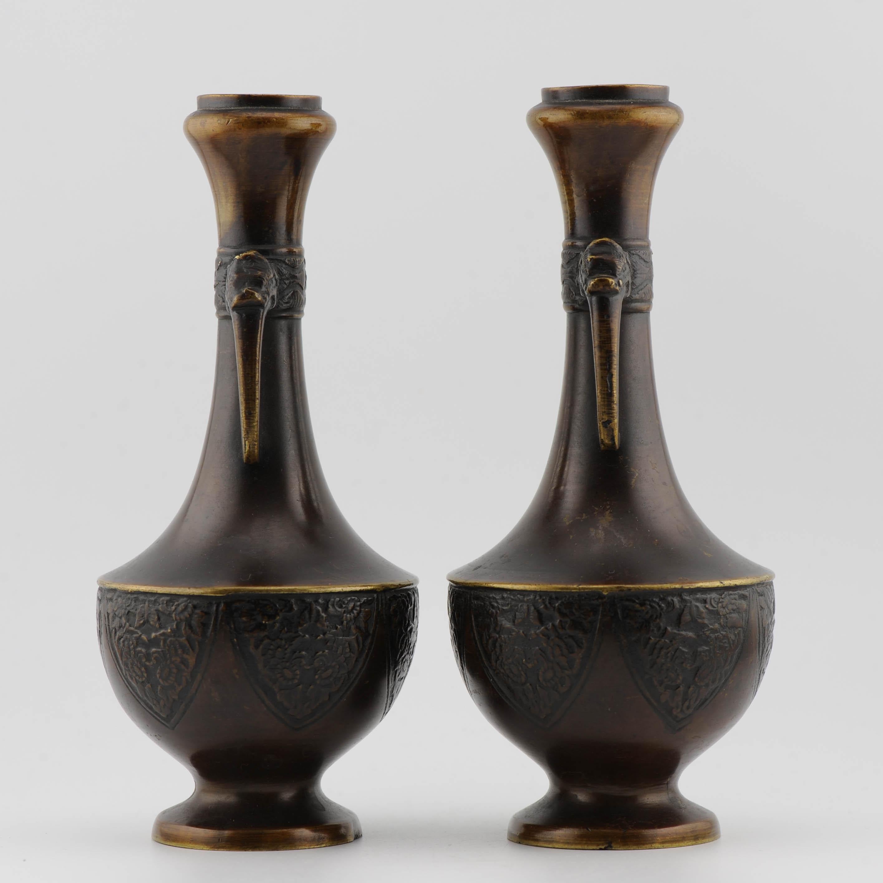 Pair Antique Edo/Meiji 19th c Vases Bronze Japanese Heavy elephant ears For Sale 2