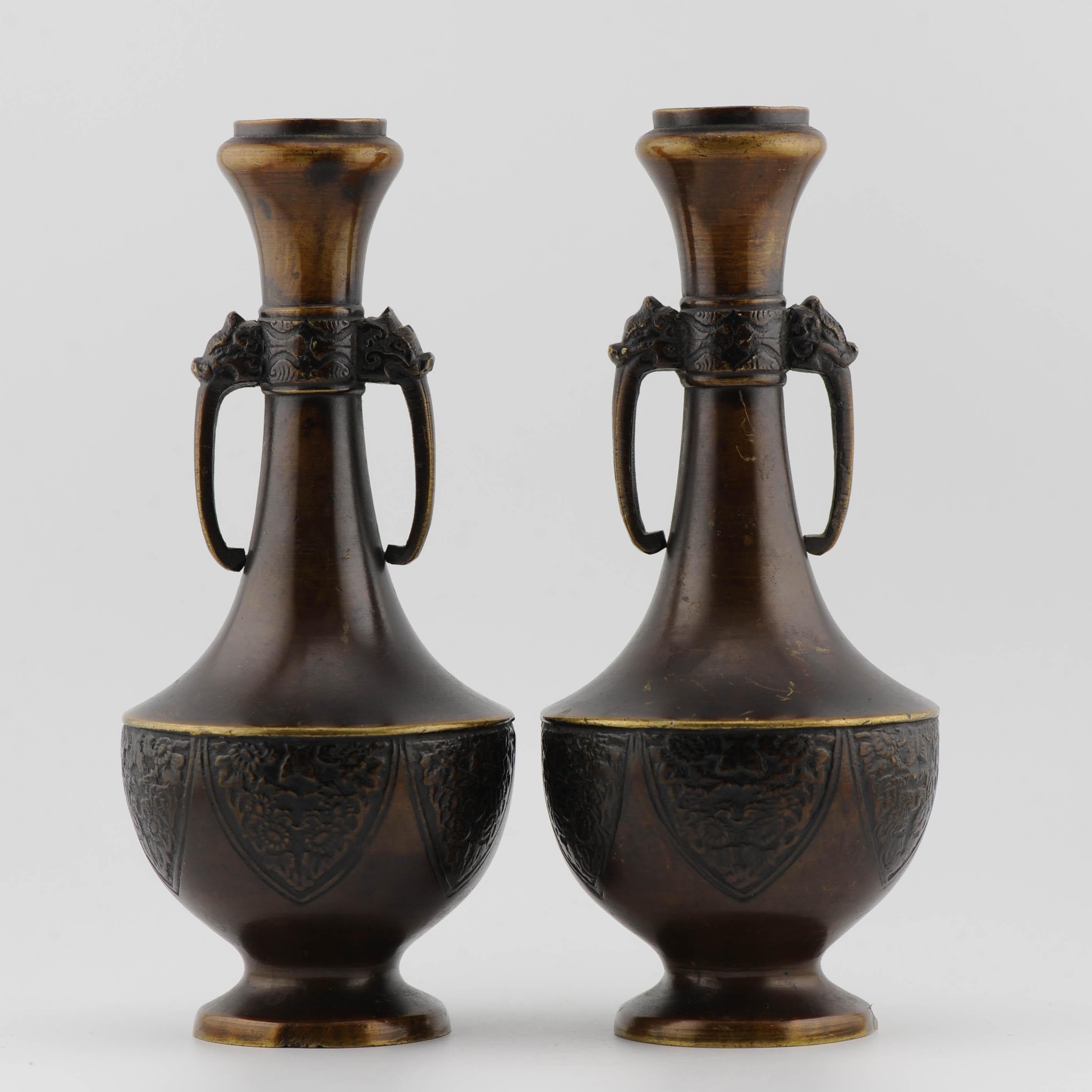 Pair Antique Edo/Meiji 19th c Vases Bronze Japanese Heavy elephant ears For Sale 3