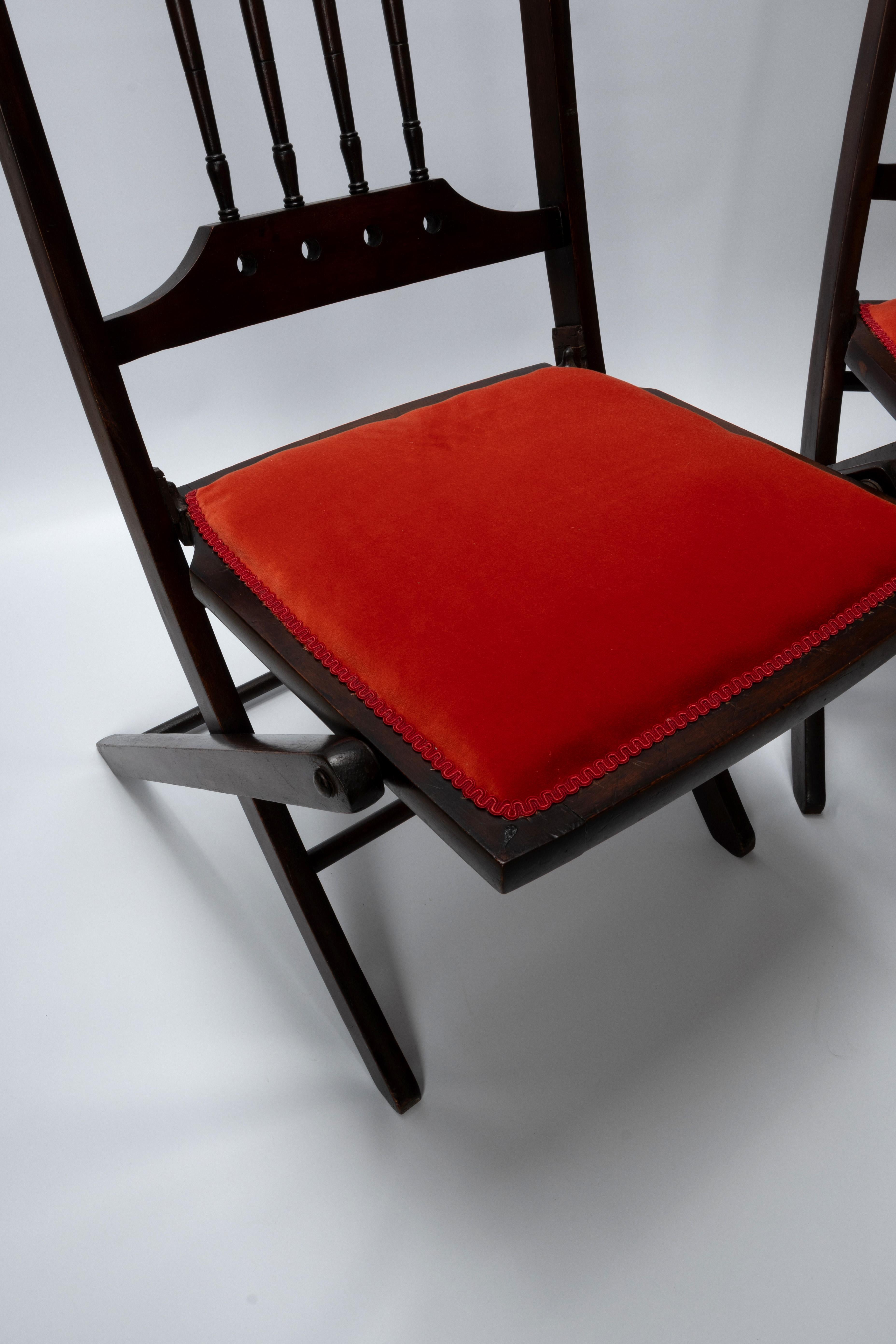 Pareja de sillas laterales plegables inglesas antiguas Arts And Crafts Sillas Hall C.1890 en venta 11