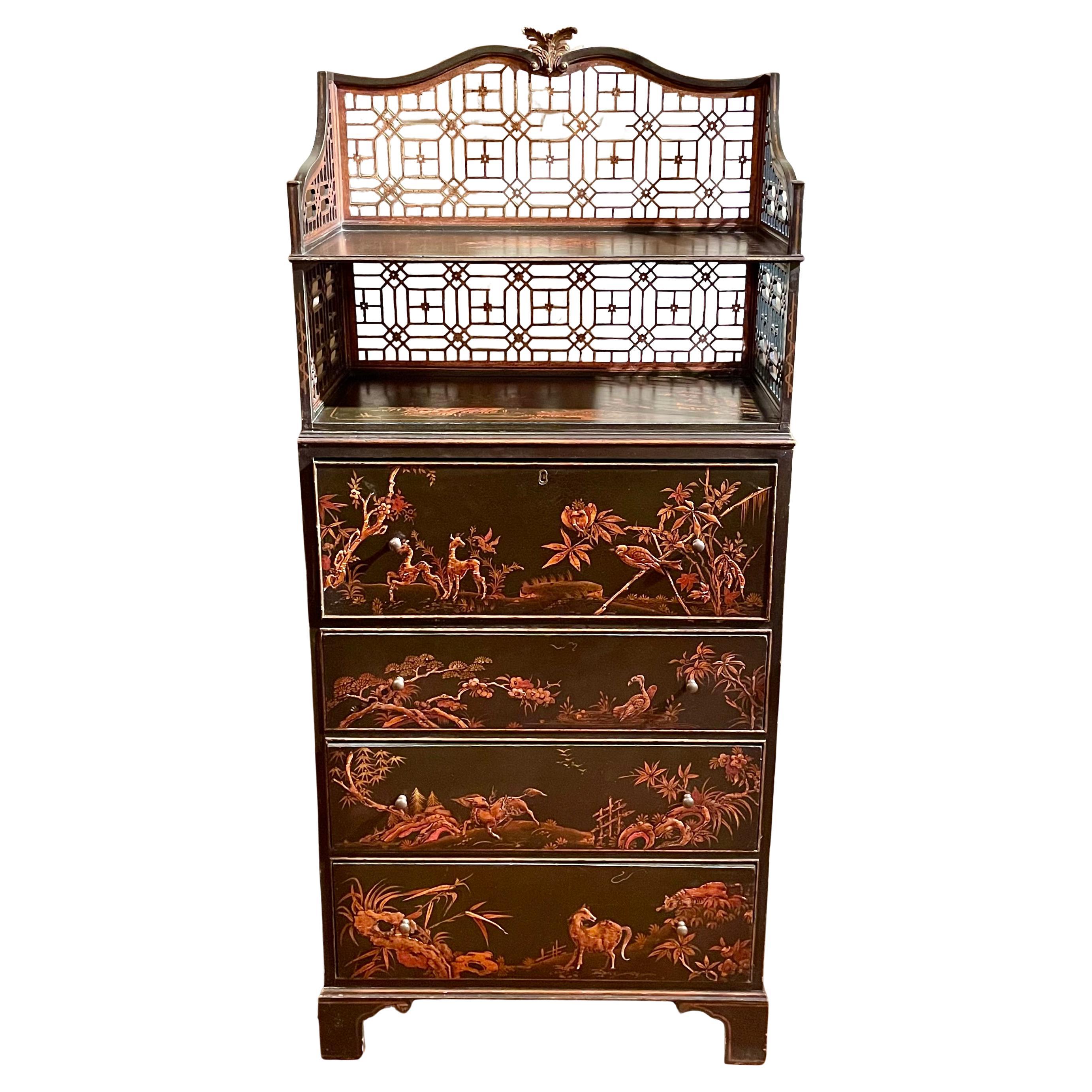 Coppia di antiche librerie inglesi in lacca nera Chinoiserie con scrivanie, circa 1890 in vendita 1