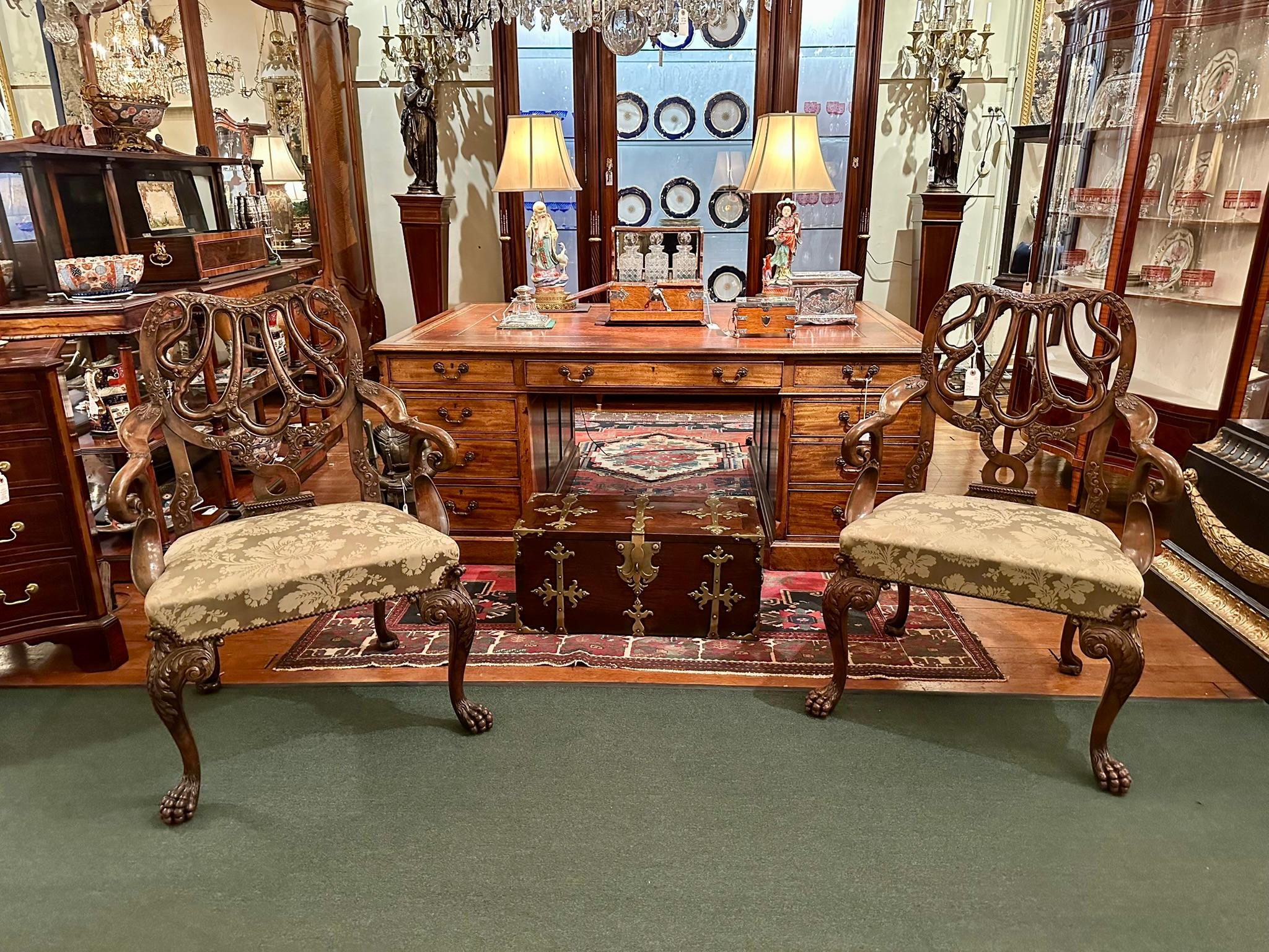 Pair Antique English Early Victorian Carved Walnut Armchairs, Circa 1840-1850. For Sale 5