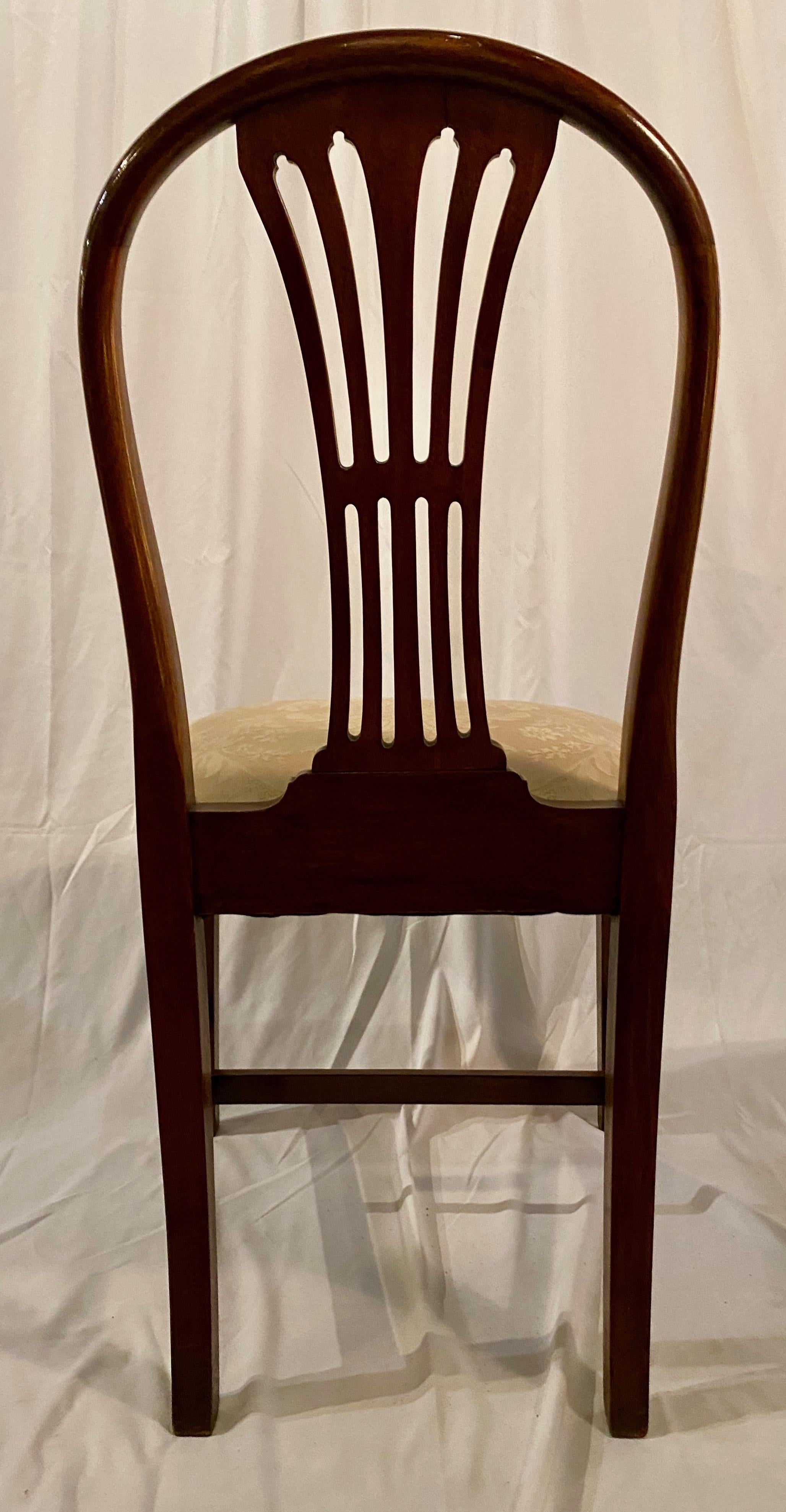 Pair of Antique English Mahogany Late 19th Century Side Chairs For Sale 1