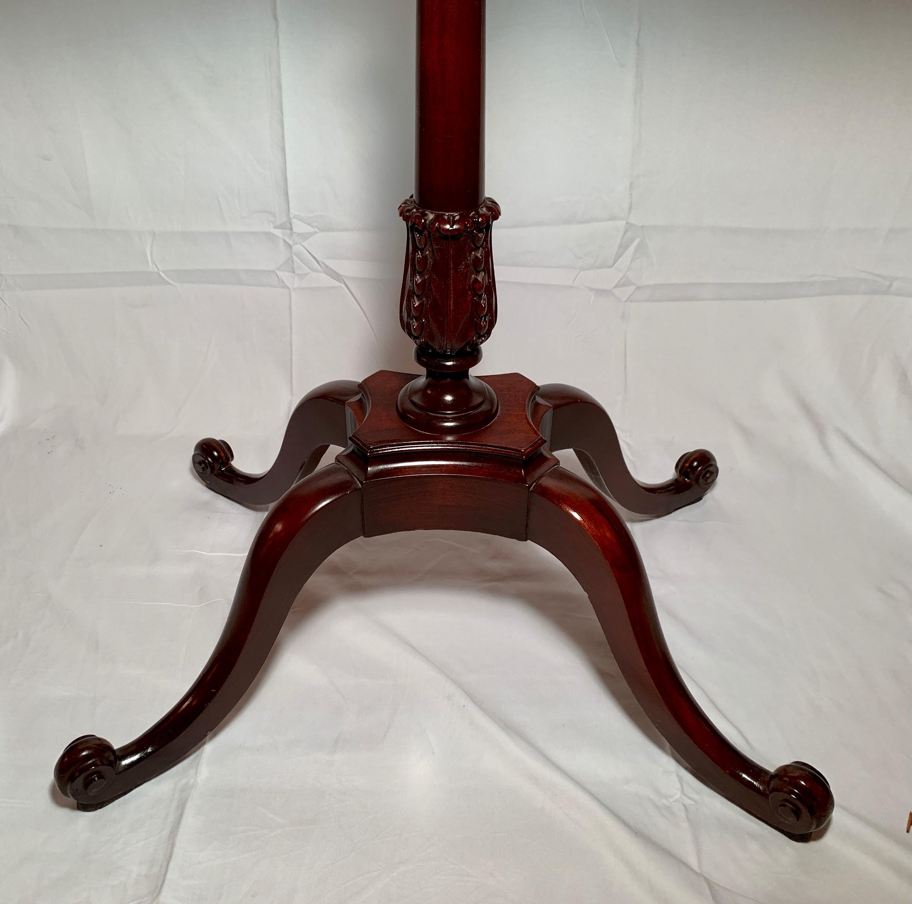 Pair Antique English Mahogany Rectangular Occasional Pedestal Tables, Circa 1900 For Sale 2