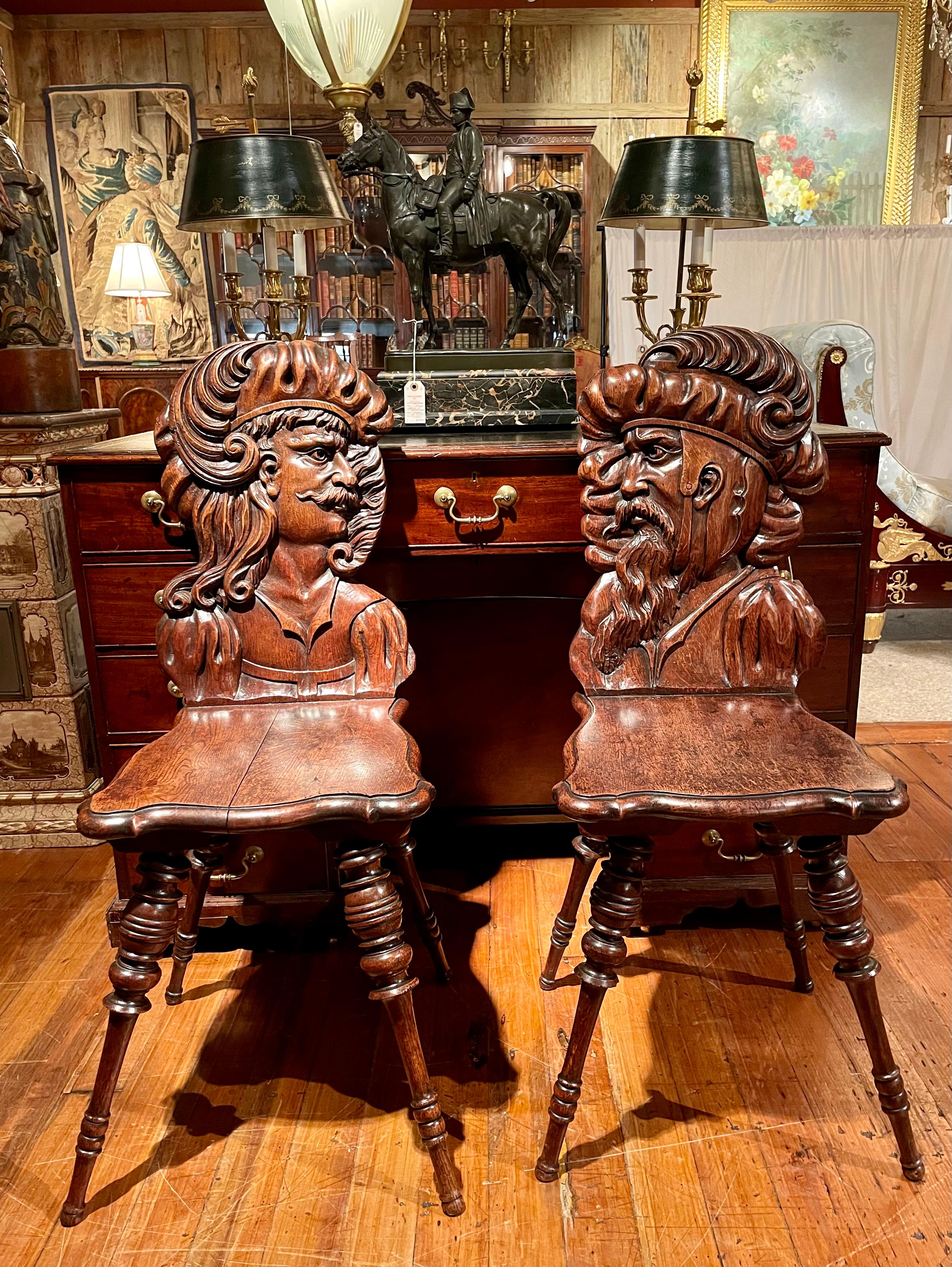 Paire de chaises d'entrée anglaises anciennes en chêne, vers 1860 en vente 1