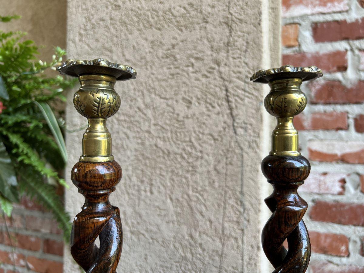 Paar antike englische offene Barley Twist-Kerzenständer aus Messing im Zustand „Gut“ im Angebot in Shreveport, LA