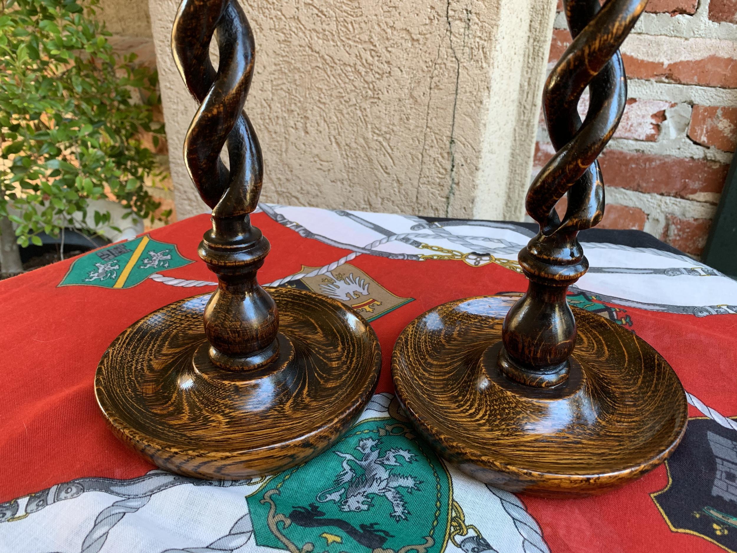 Early 20th Century Pair of Antique English Oak Open Barley Twist Candlesticks Candleholder Brass