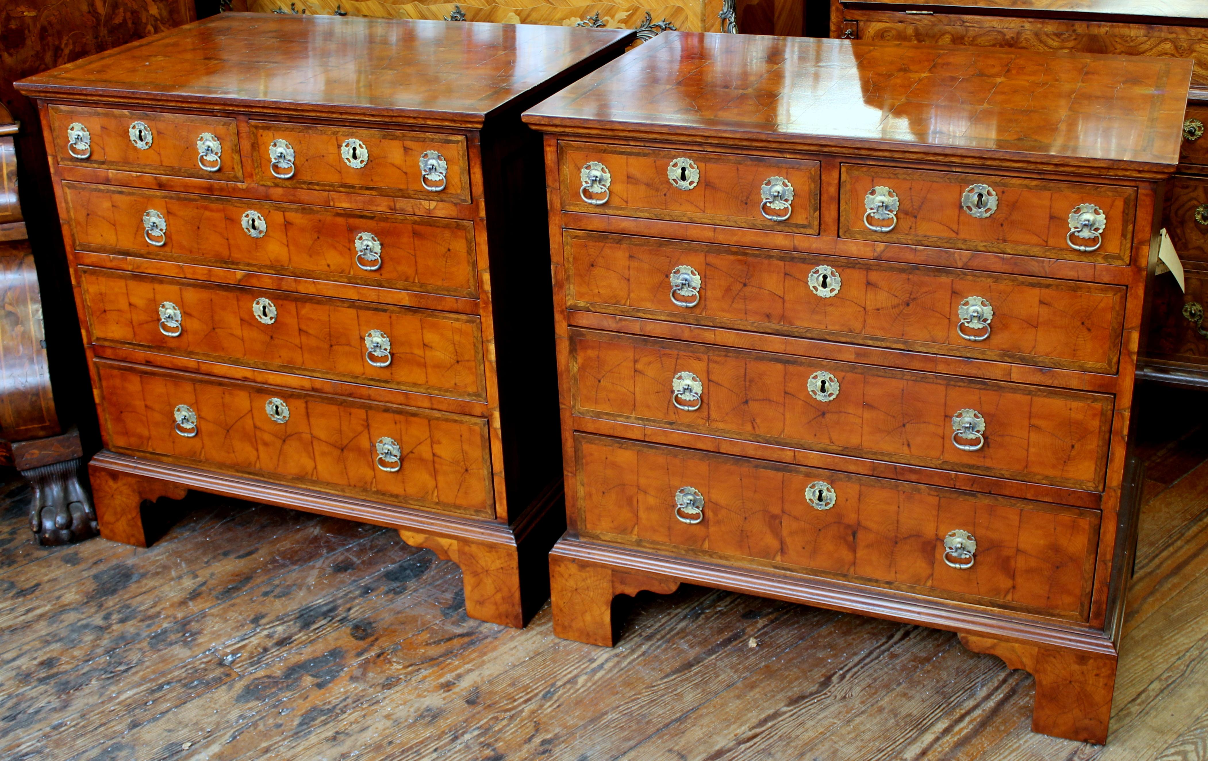 Pair Antique English Oyster Veneer Yew Wood Queen Anne Revival Bachelor's Chests In Excellent Condition In Charleston, SC