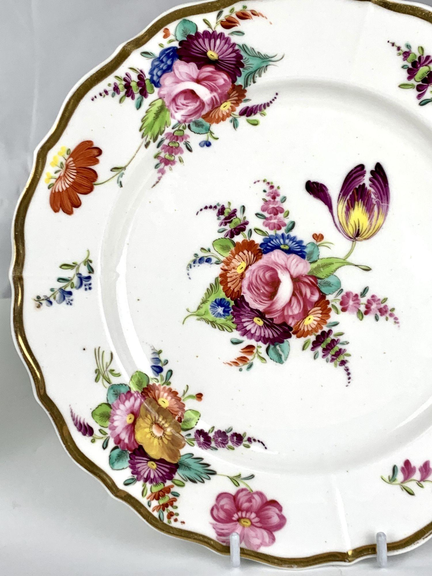 Porcelaine Paire de plats anciens en porcelaine anglaise fabriqués par Coalport, vers 1825 en vente