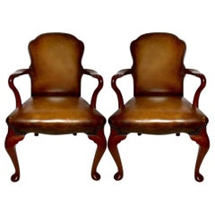 Paar antike englische Queen Anne-Mahagoni-Sessel mit neuem Leder, um 1890