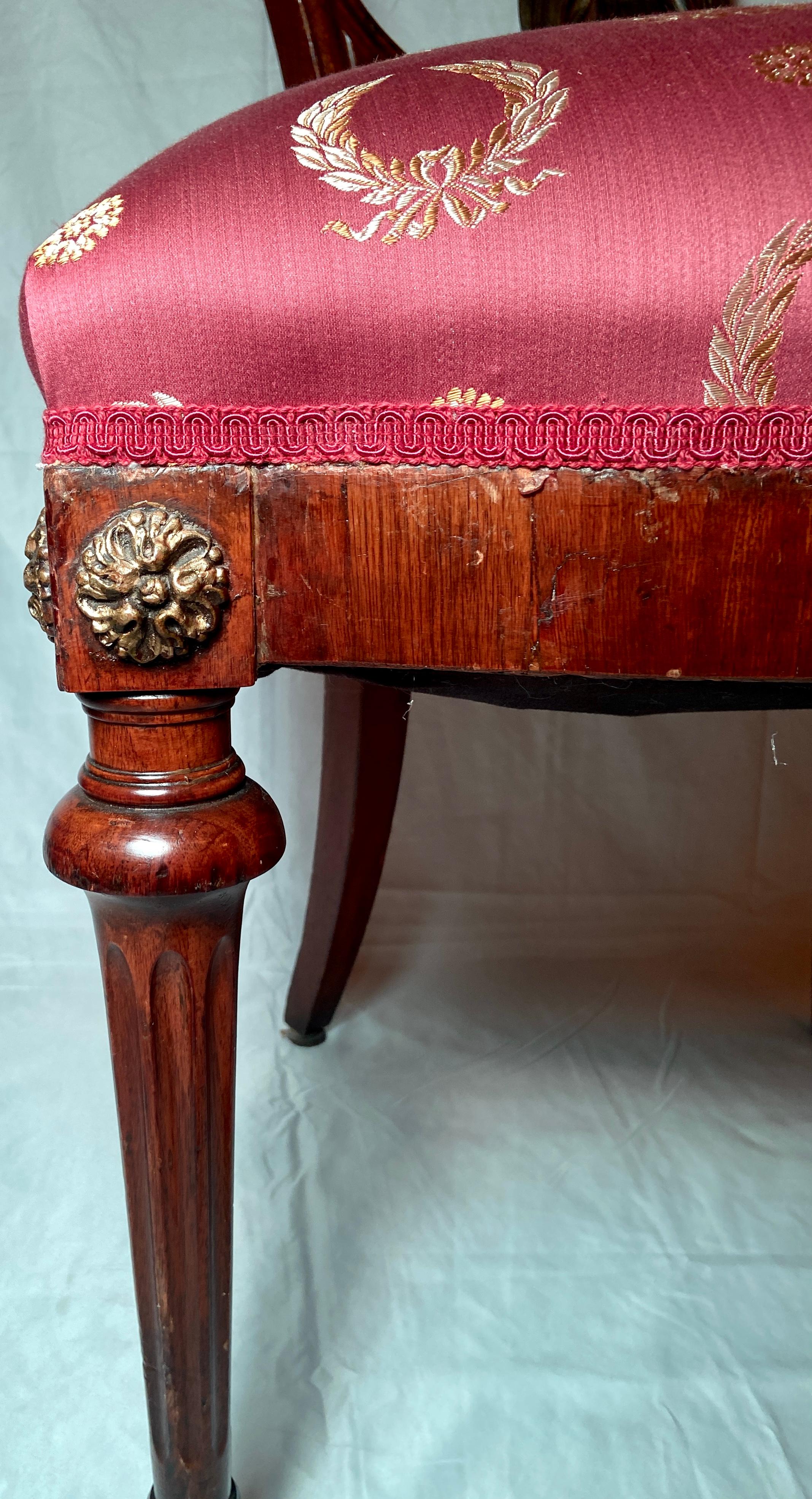 Paar antike englische Regency-Mahagoni-Stühle, um 1820-1830. im Angebot 1