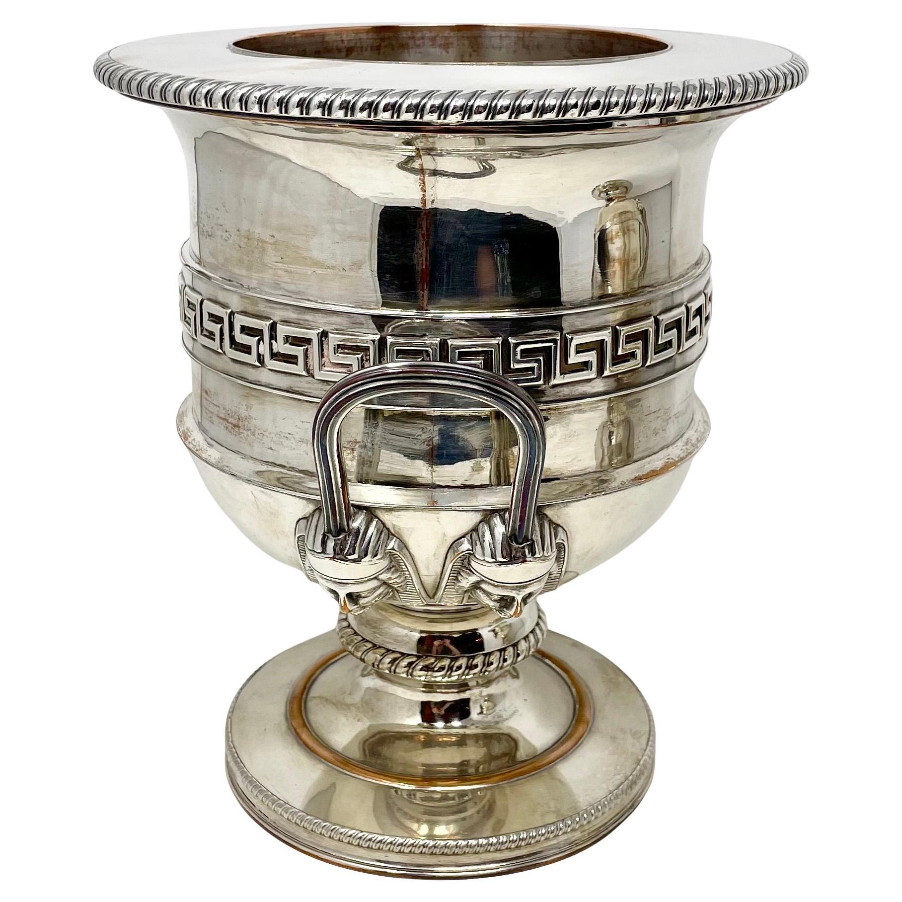 Paar antike englische Sheffield Silber Neo-Classic Design Weinkühler CIRCA 1890 (Old Sheffield Plate) im Angebot