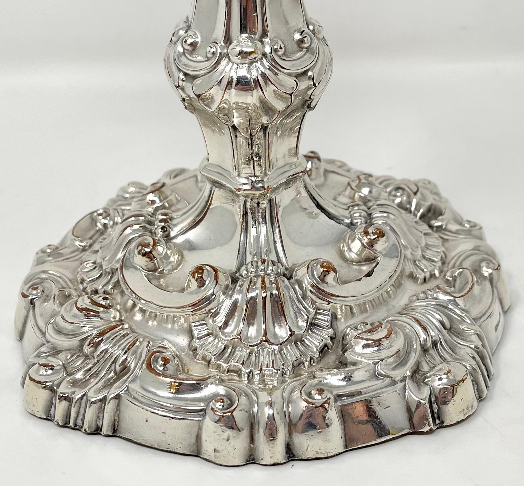 Pair Antique English Sheffield Silver-Plated Candlesticks, Circa 1920's. In Good Condition For Sale In New Orleans, LA