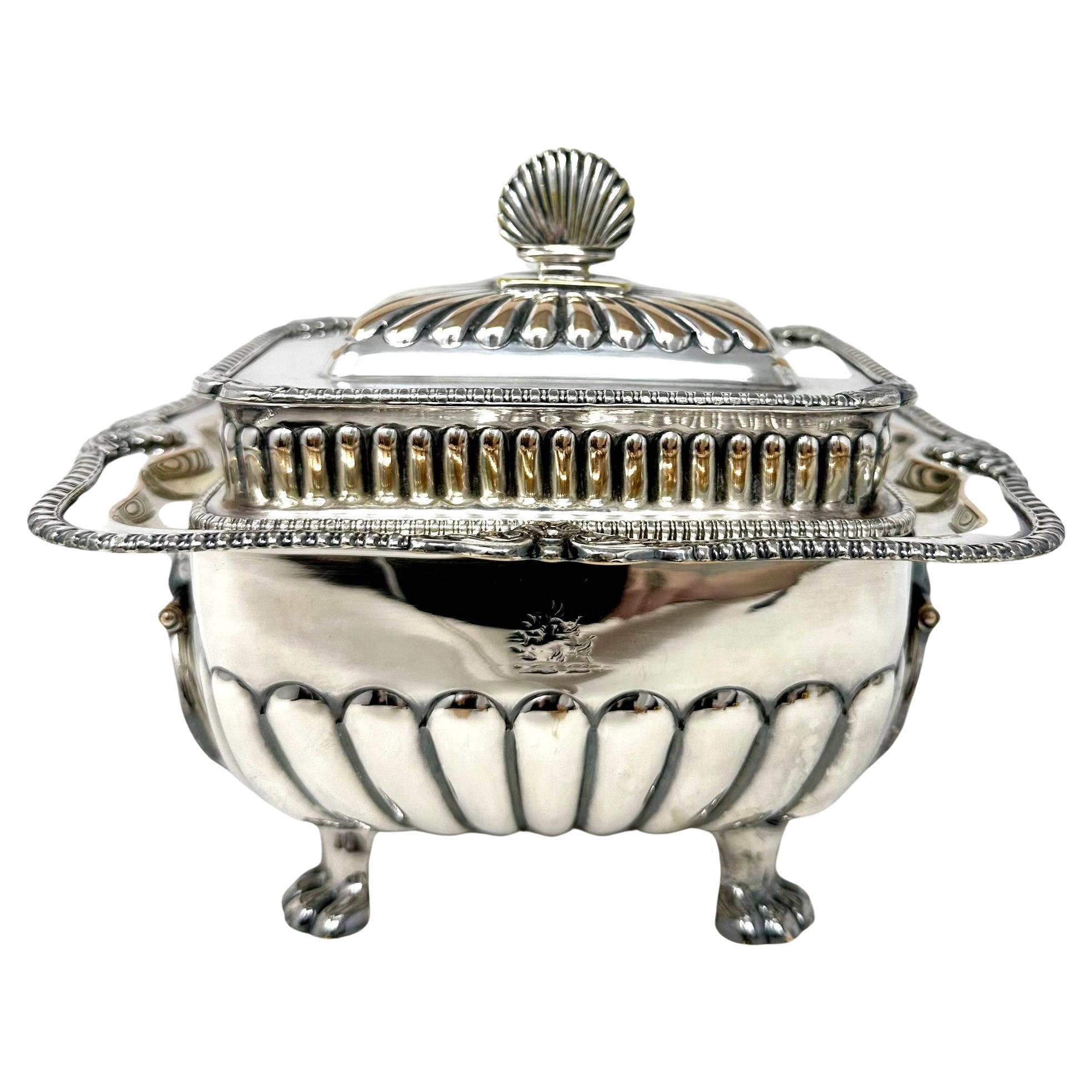 Pair Antique English Sheffield Silver Tureens, Circa 1880. In Good Condition For Sale In New Orleans, LA