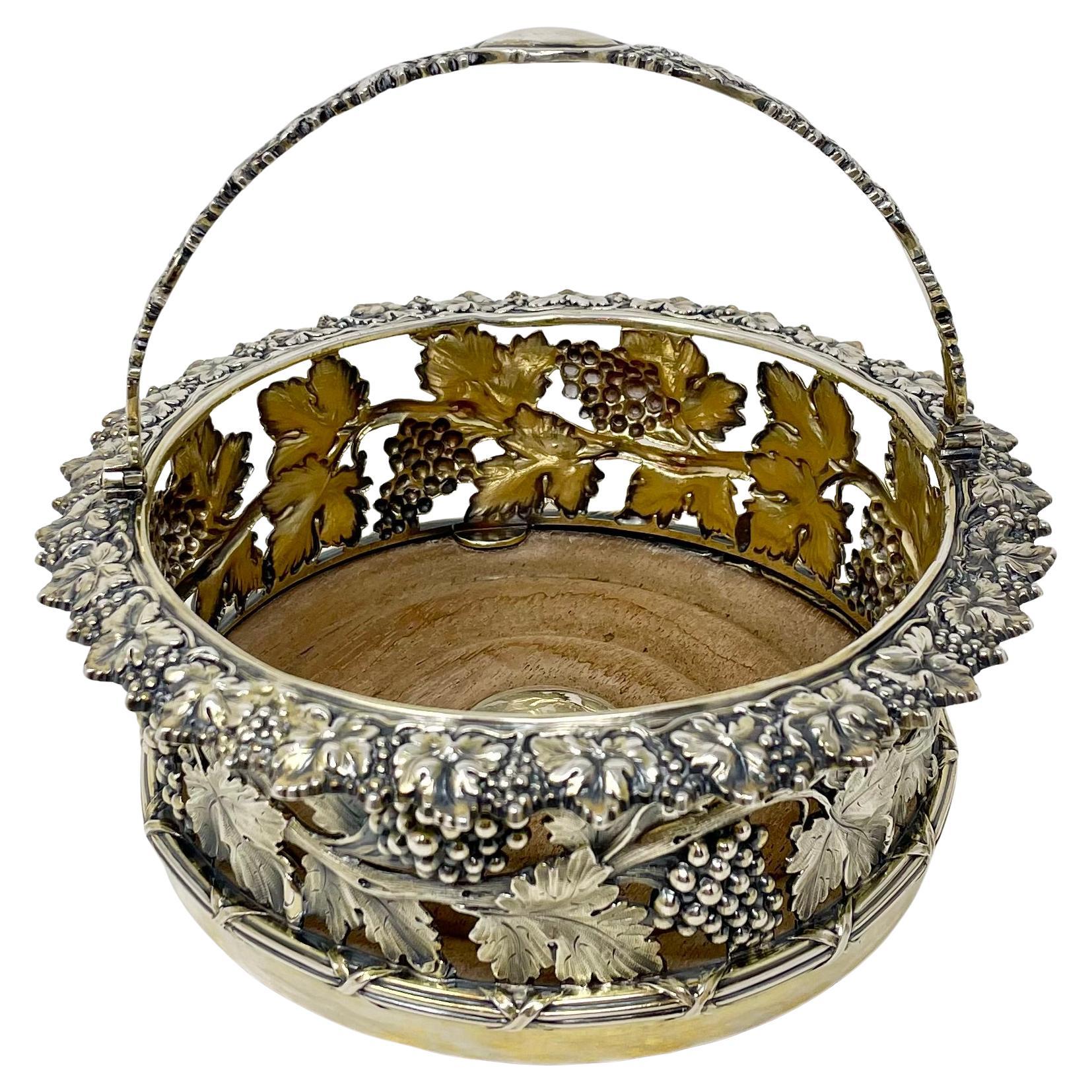 Par de posavasos ingleses antiguos de plata de ley de Sheffield Ca. 1830 en Bueno estado para la venta en New Orleans, LA