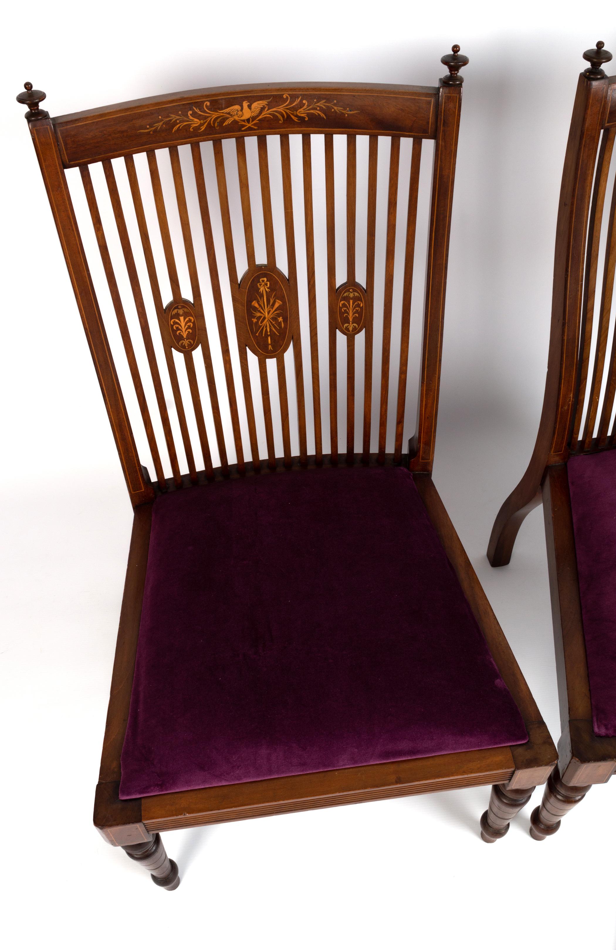 Pair Antique English Sheraton Revival Hall Chairs C.1900 In Good Condition For Sale In London, GB