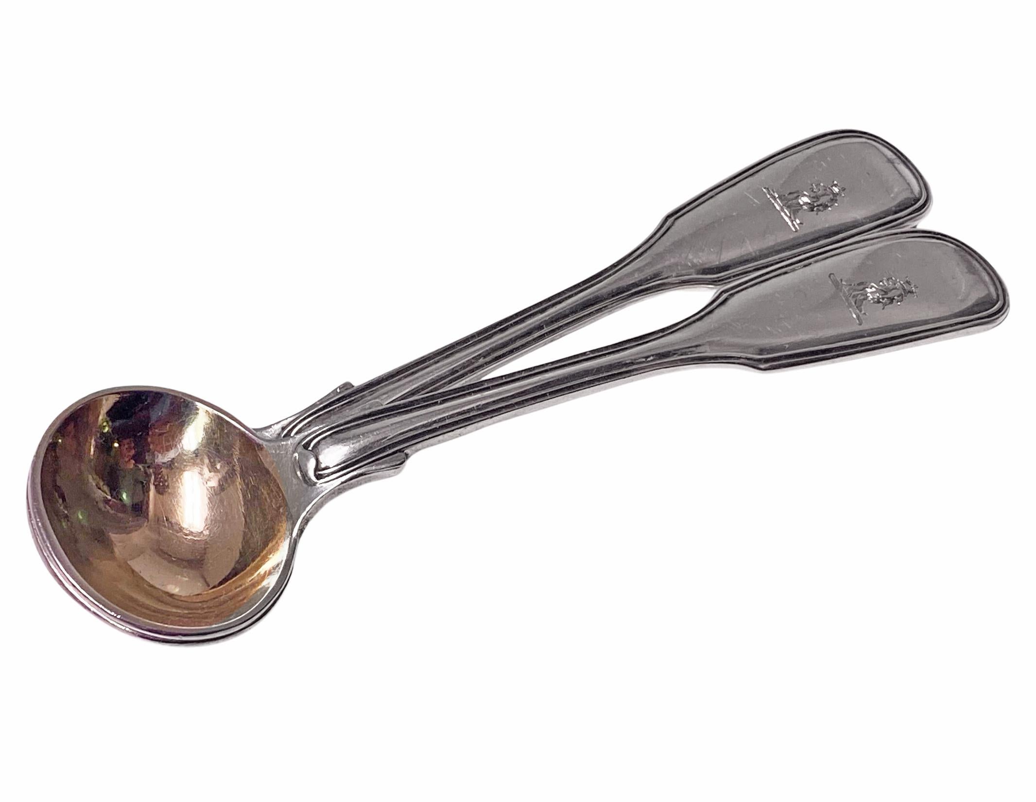 Pair Antique English Silver master Salt Spoons London 1832 Lias Bros In Good Condition For Sale In Toronto, Ontario