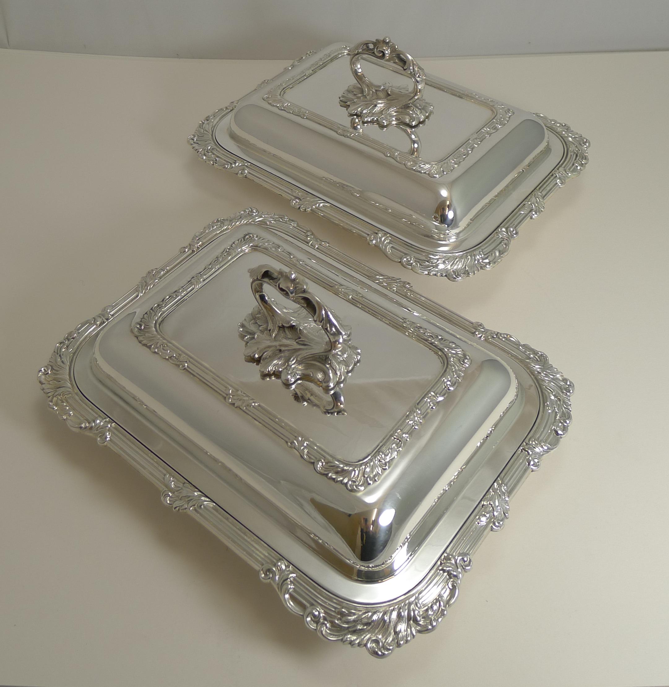 Pair of Antique English Silver Plated Entree Dishes by James Dixon & Sons In Good Condition In Bath, GB