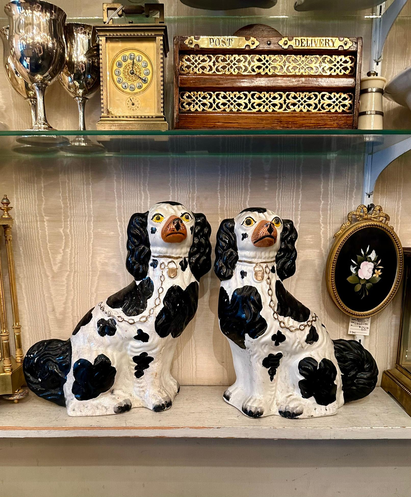 Pair Antique English Staffordshire Pottery Dogs in Black & White, Circa 1860. 3