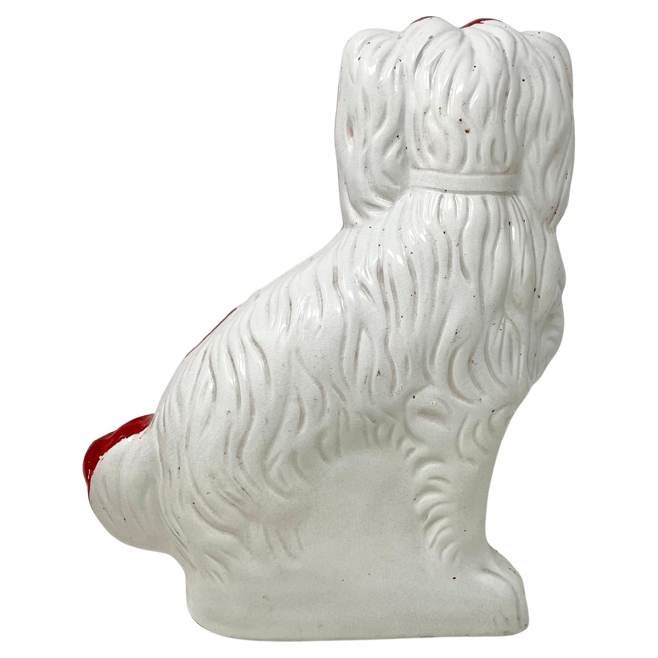 Pareja Perros Spaniel Antiguos de Cerámica Inglesa de Staffordshire Rojos y Blancos Circa 1870's en Bueno estado para la venta en New Orleans, LA